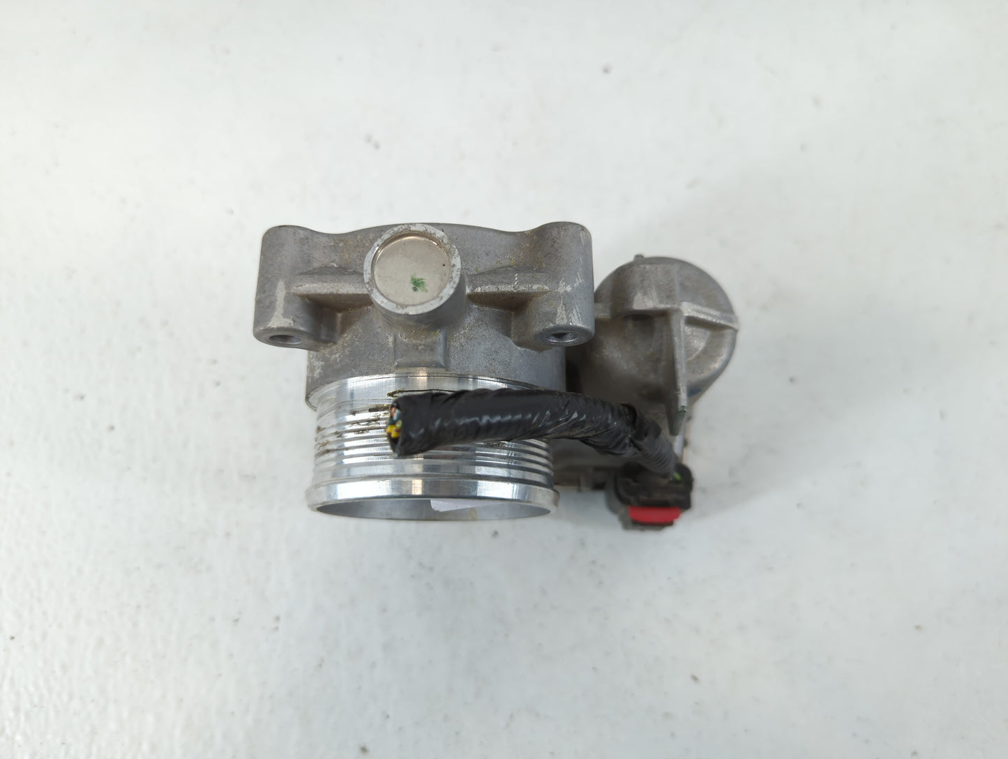 2014-2018 Ford Focus Throttle Body P/N:DS7E-9F991-BB Fits Fits 2014 2015 2016 2017 2018 2019 2020 2021 2022 OEM Used Auto Pa