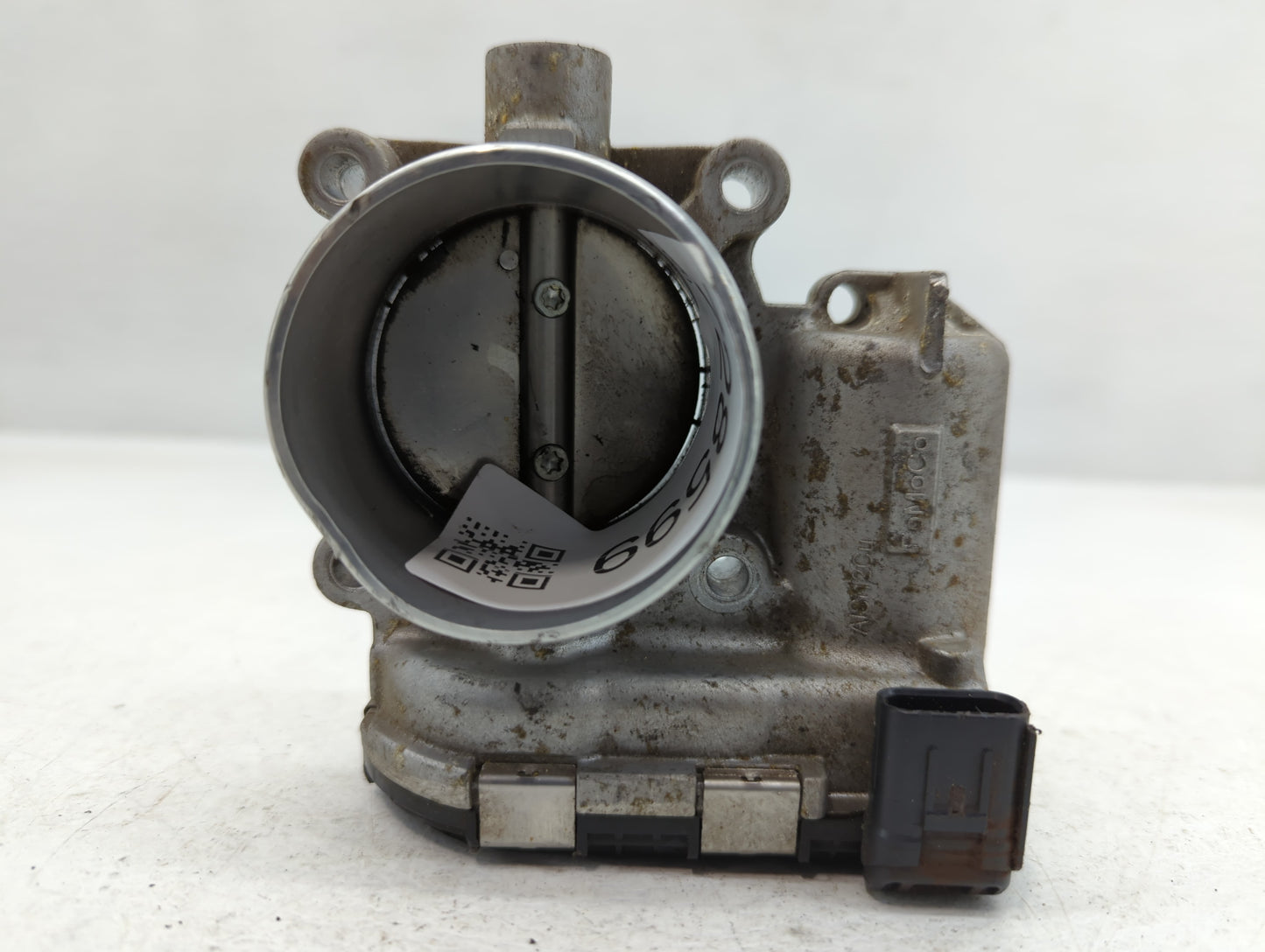 2014-2018 Ford Focus Throttle Body P/N:DS7E-9F991-BB Fits Fits 2014 2015 2016 2017 2018 2019 2020 2021 2022 OEM Used Auto Pa