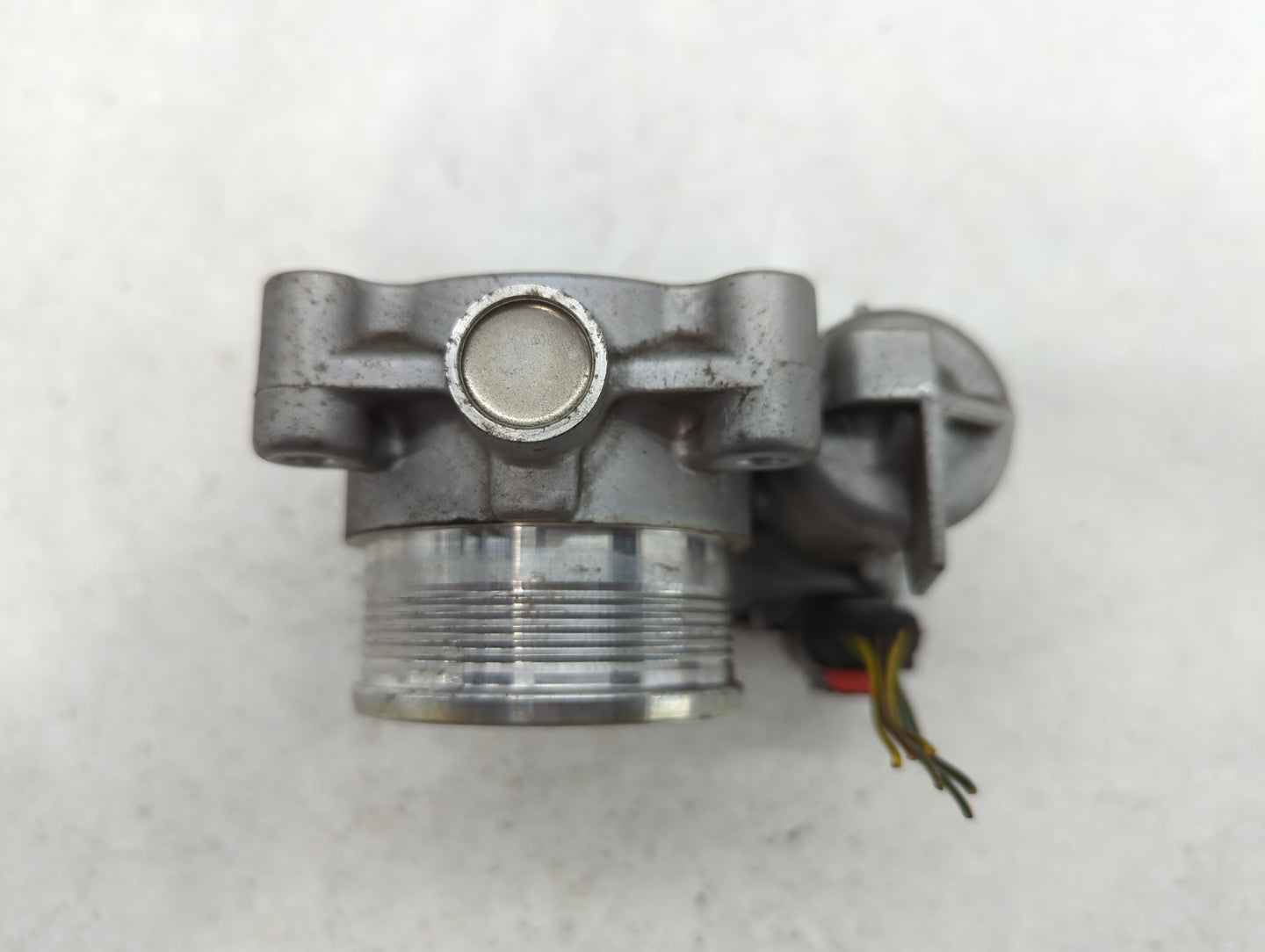 2014-2018 Ford Focus Throttle Body P/N:DS7E-9F991-BB Fits Fits 2014 2015 2016 2017 2018 2019 2020 2021 2022 OEM Used Auto Pa