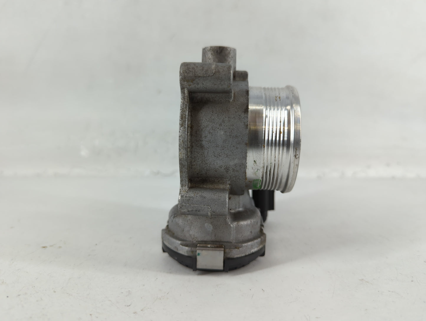 2014-2018 Ford Focus Throttle Body P/N:DS7E-9F991-BB Fits Fits 2014 2015 2016 2017 2018 2019 2020 2021 2022 OEM Used Auto Pa