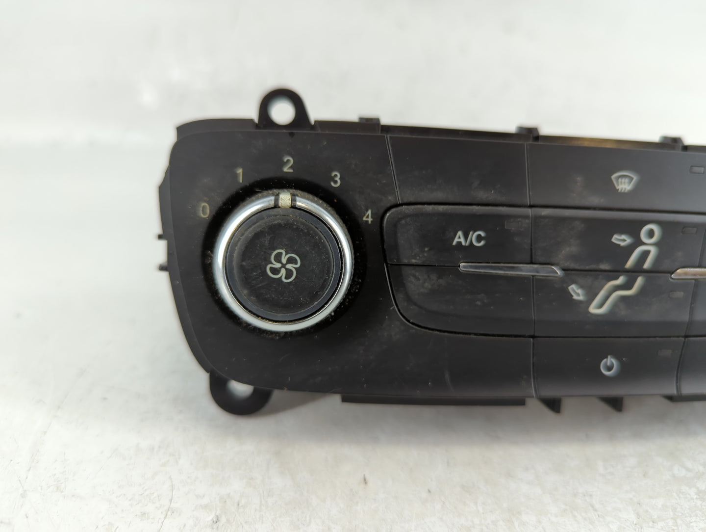 2015-2018 Ford Focus Climate Control Module Temperature AC/Heater Replacement P/N:F1ET-19980-JJ Fits Fits 2015 2016 2017 201