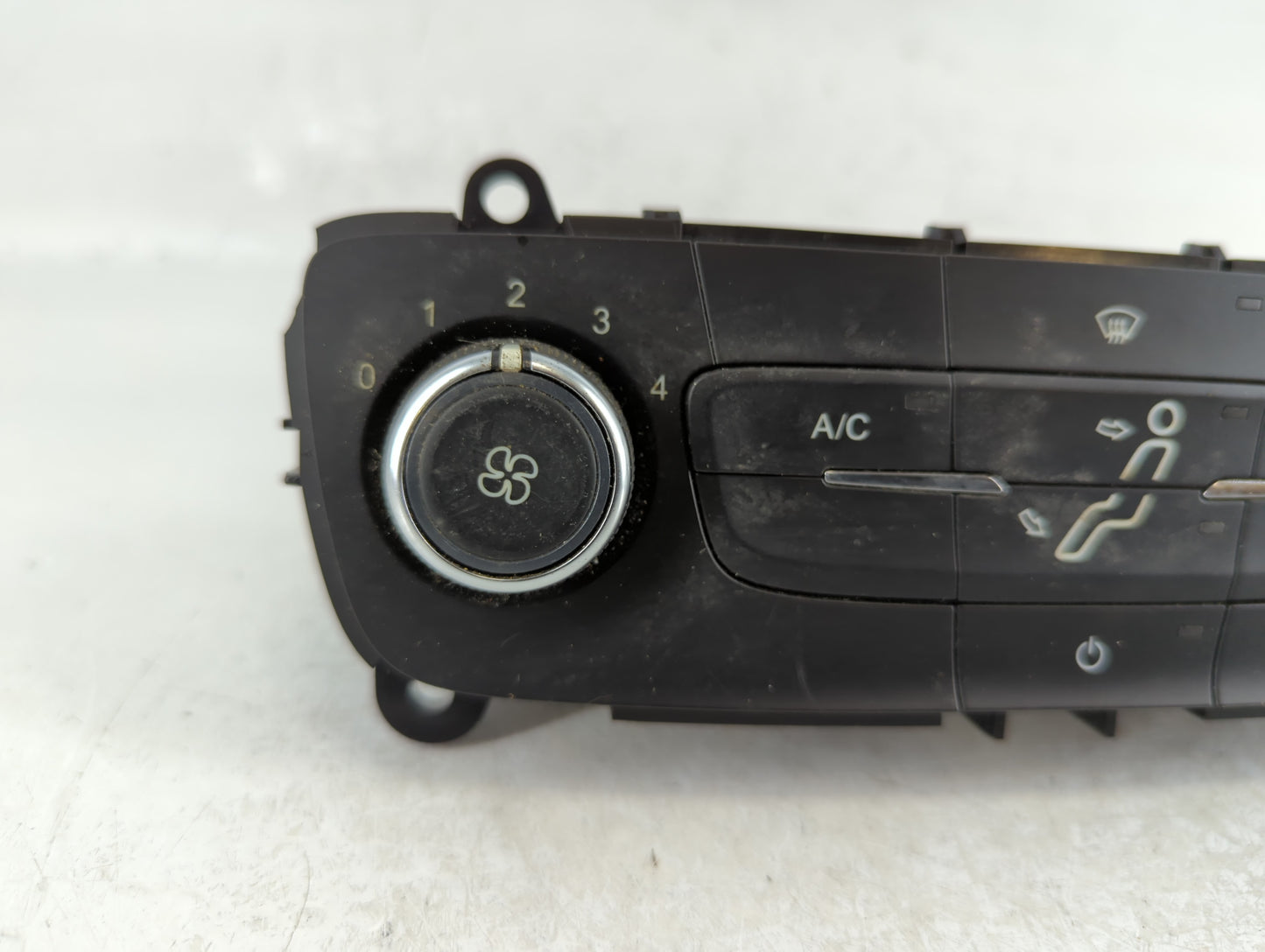 2015-2018 Ford Focus Climate Control Module Temperature AC/Heater Replacement P/N:F1ET-19980-JJ Fits Fits 2015 2016 2017 201