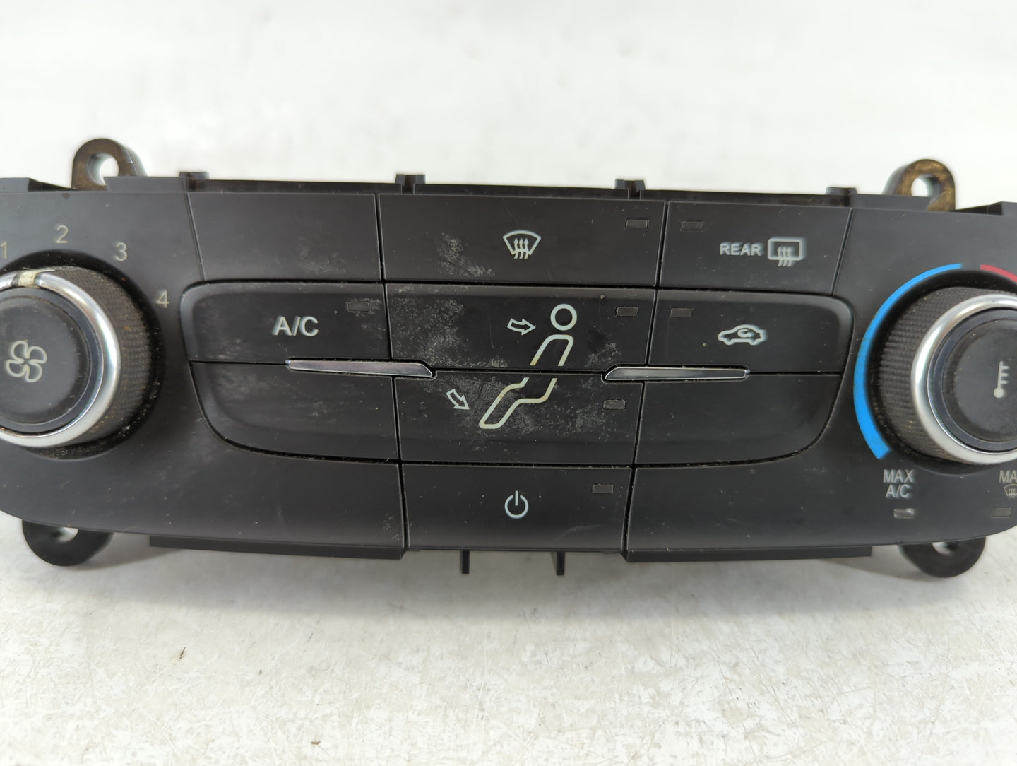 2015-2018 Ford Focus Climate Control Module Temperature AC/Heater Replacement P/N:F1ET-19980-JJ Fits Fits 2015 2016 2017 201