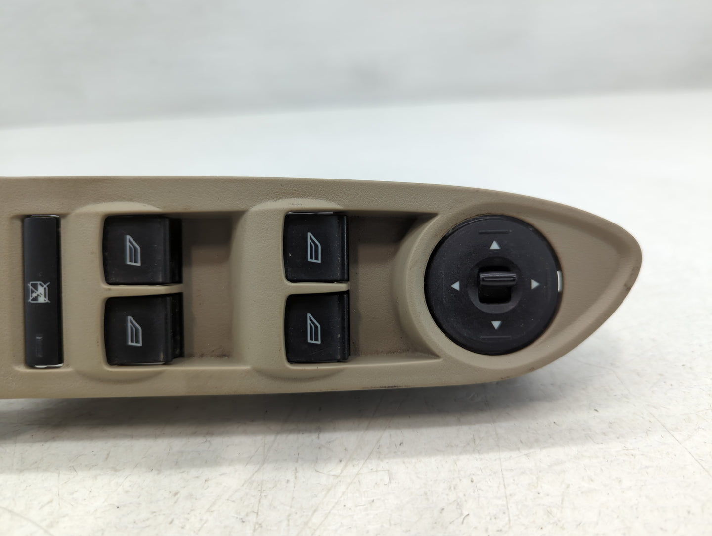 2015-2018 Ford Focus Master Power Window Switch Replacement Driver Side Left P/N:8608A068 BM5T-14A132-AA Fits OEM Used Auto 