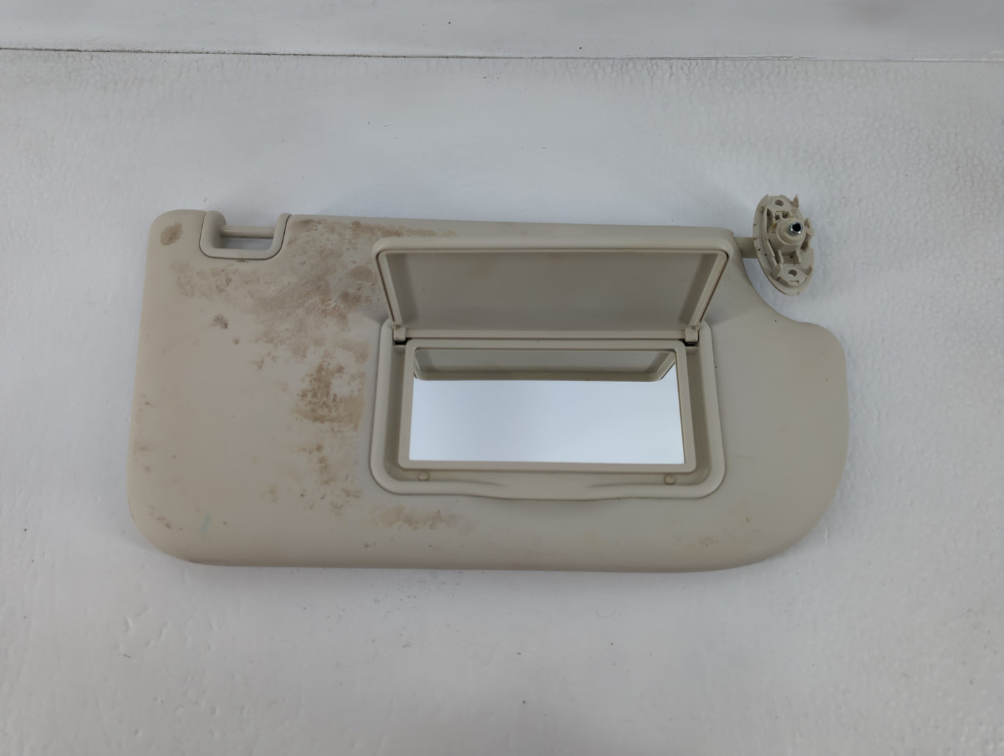 2013-2015 Ford Focus Sun Visor Shade Replacement Passenger Right Mirror Fits Fits 2013 2014 2015 OEM Used Auto Parts - Oemus