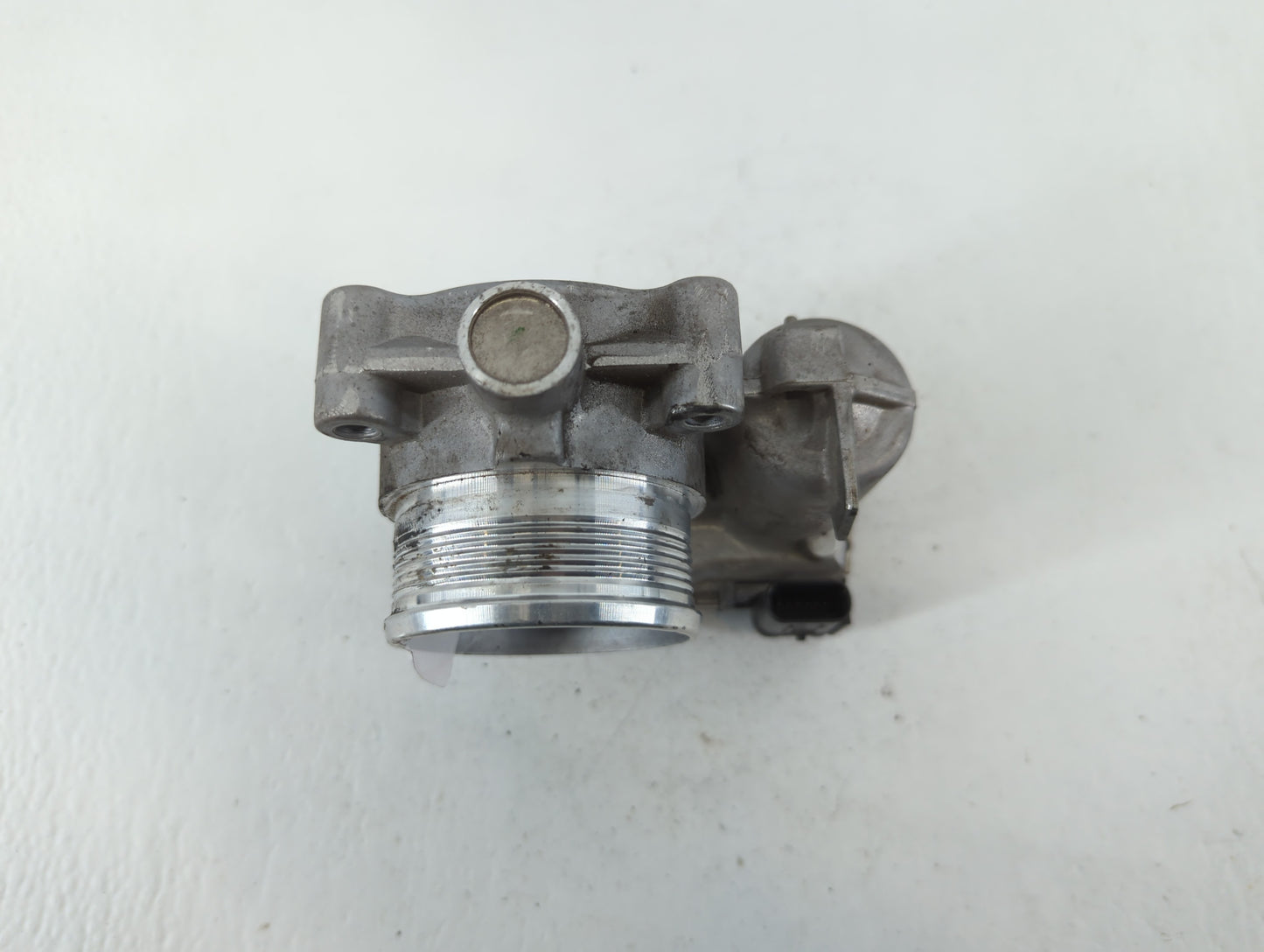 2014-2018 Ford Focus Throttle Body P/N:DS7E-9F991-BB Fits Fits 2014 2015 2016 2017 2018 2019 2020 2021 2022 OEM Used Auto Pa