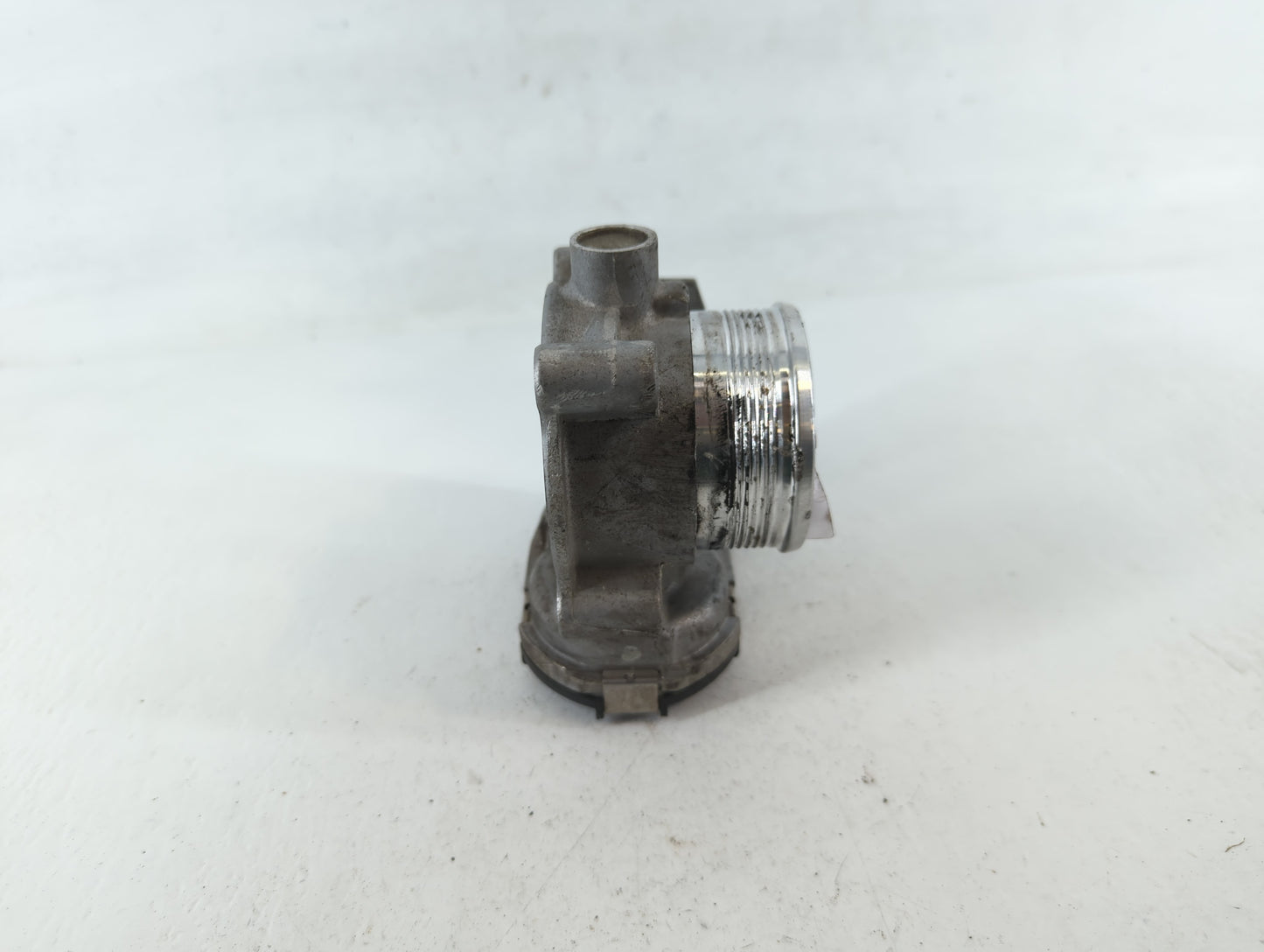 2014-2018 Ford Focus Throttle Body P/N:DS7E-9F991-BB Fits Fits 2014 2015 2016 2017 2018 2019 2020 2021 2022 OEM Used Auto Pa