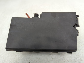 compare product 2016 Ford Focus Fusebox Fuse Box Panel Relay Module P/N:AV6T-14A076-AB 21090 000 001 Fits OEM Used Auto Parts