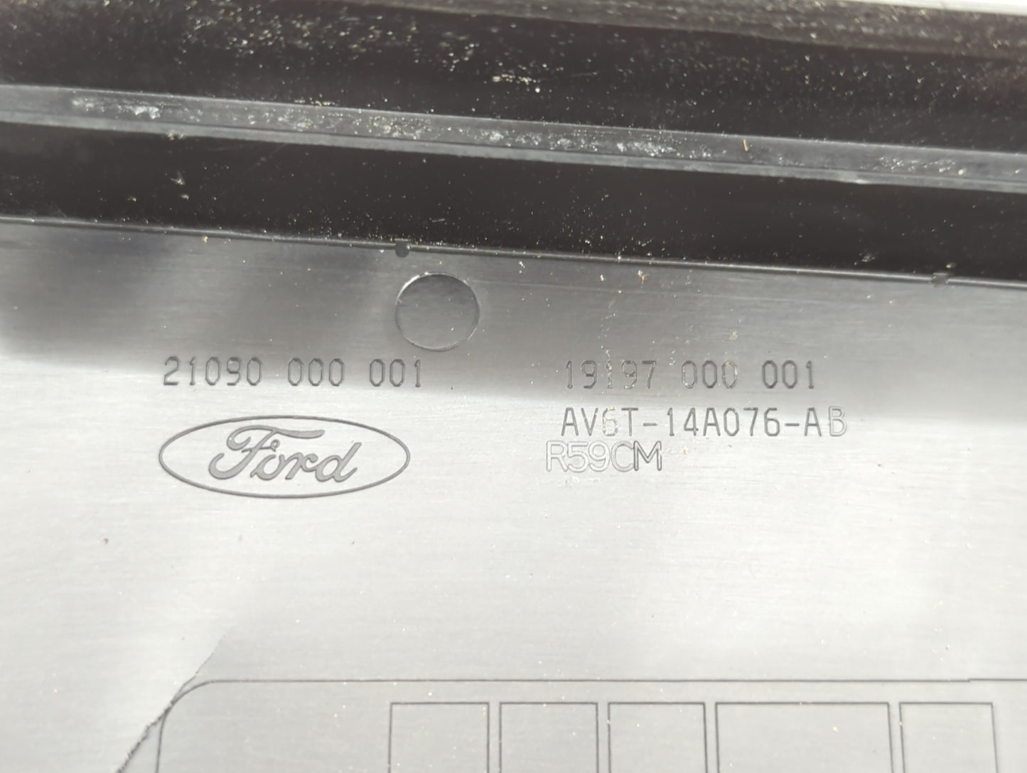 2016 Ford Focus Fusebox Fuse Box Panel Relay Module P/N:AV6T-14A076-AB 21090 000 001 Fits OEM Used Auto Parts - Oemusedautop