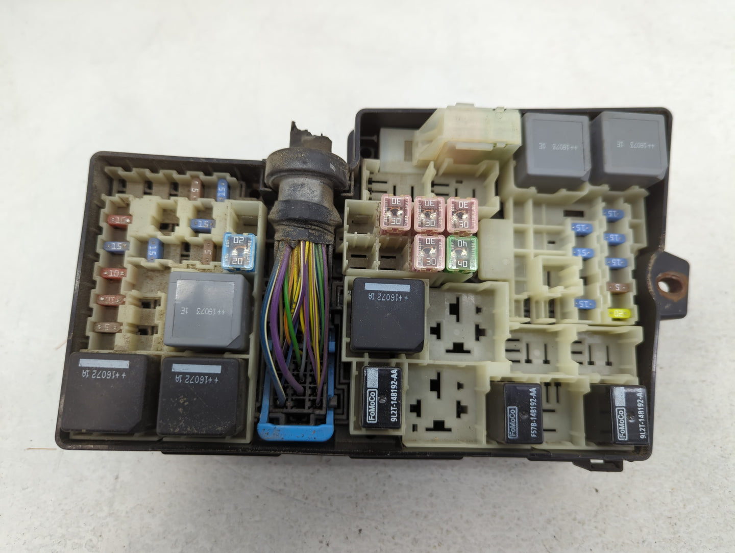2016 Ford Focus Fusebox Fuse Box Panel Relay Module P/N:AV6T-14A142-AB E00027328 Fits OEM Used Auto Parts - Oemusedautoparts
