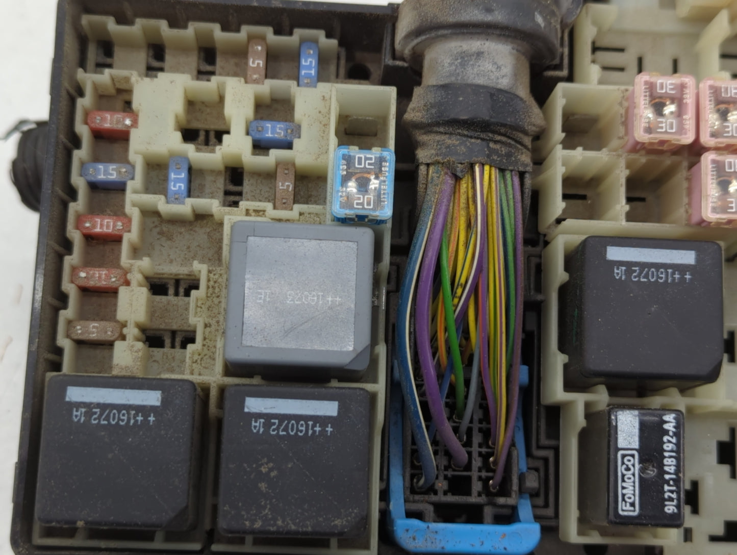 2016 Ford Focus Fusebox Fuse Box Panel Relay Module P/N:AV6T-14A142-AB E00027328 Fits OEM Used Auto Parts - Oemusedautoparts