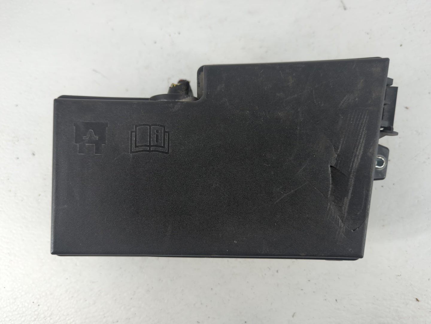 2016 Ford Focus Fusebox Fuse Box Panel Relay Module P/N:AV6T-14A076-AD 21090 000 001 Fits OEM Used Auto Parts - Oemusedautop