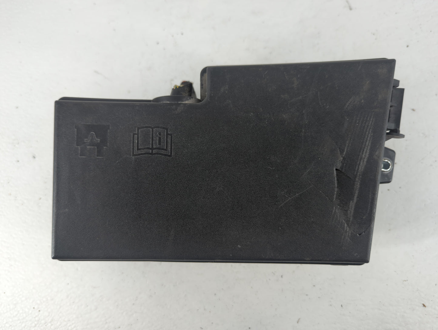 2016 Ford Focus Fusebox Fuse Box Panel Relay Module P/N:AV6T-14A076-AD 21090 000 001 Fits OEM Used Auto Parts - Oemusedautop