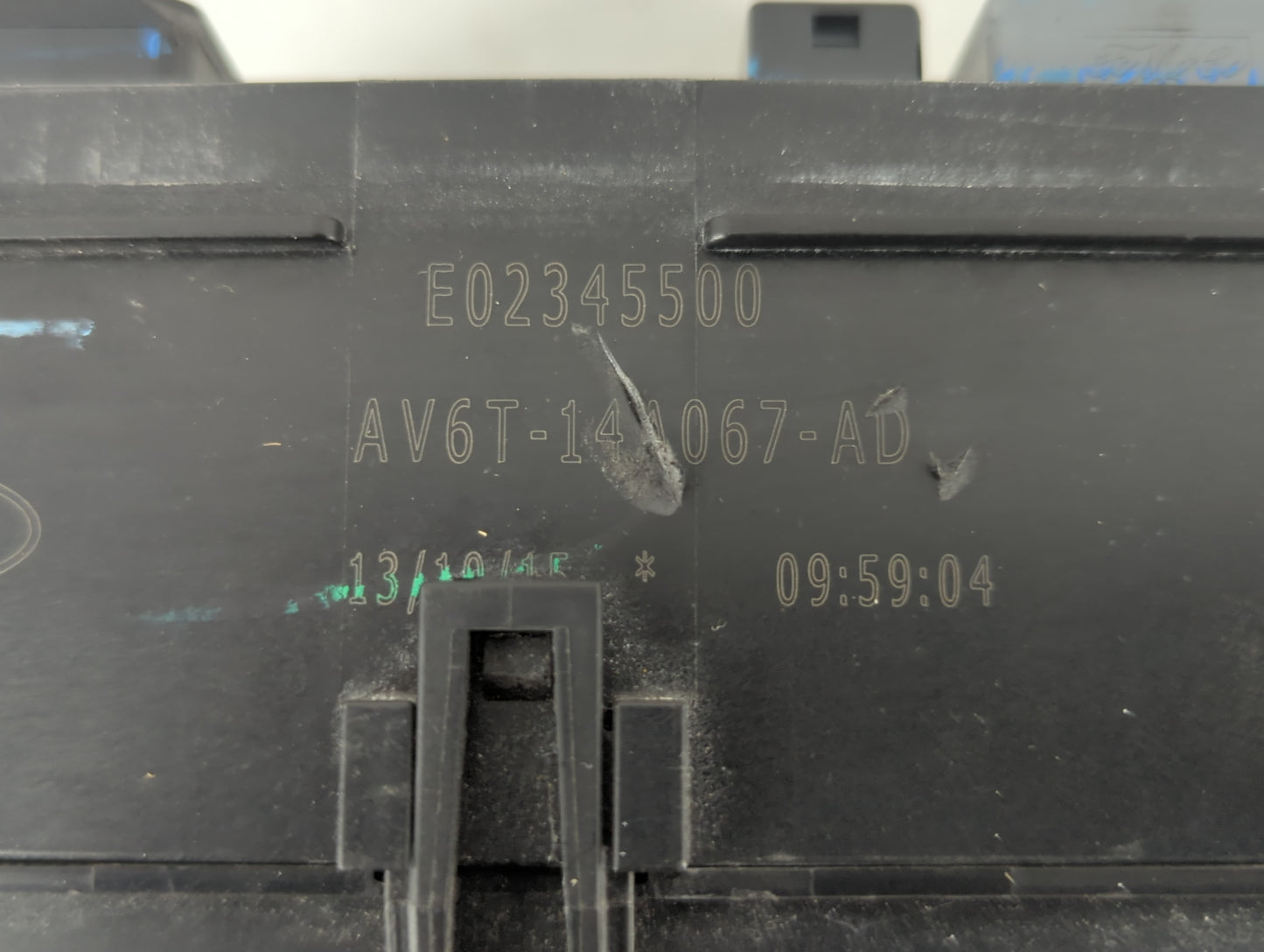 2016 Ford Focus Fusebox Fuse Box Panel Relay Module P/N:AV6T-14A076-AD 21090 000 001 Fits OEM Used Auto Parts - Oemusedautop