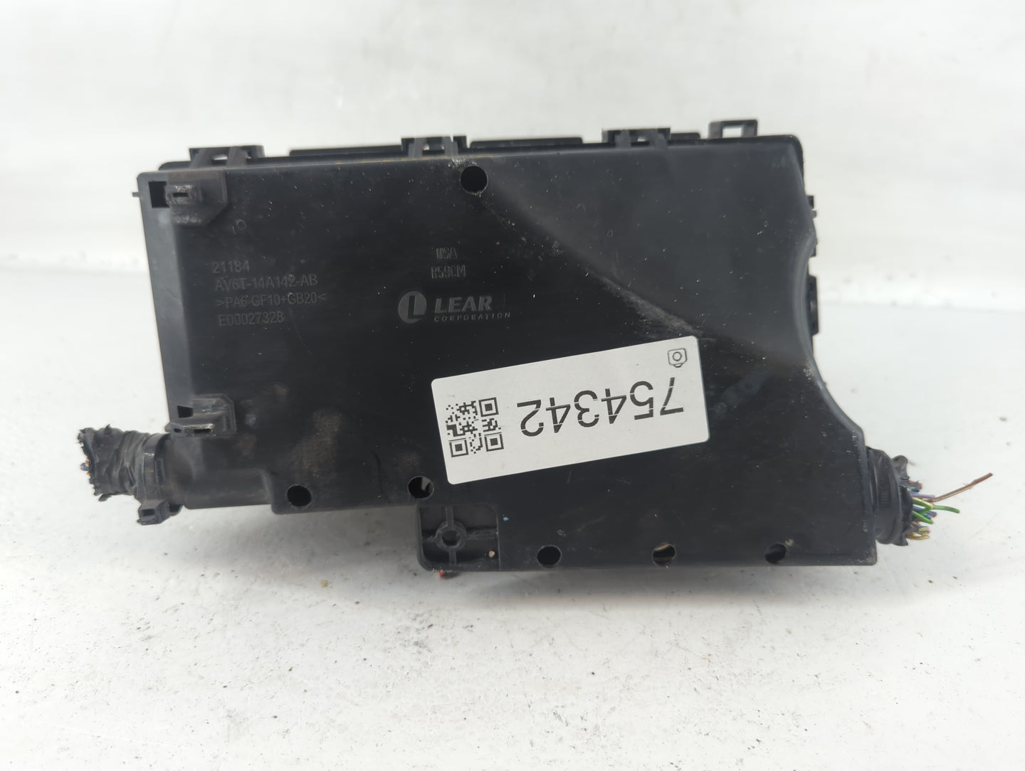 2016 Ford Focus Fusebox Fuse Box Panel Relay Module P/N:AV6T-14A076-AD 21090 000 001 Fits OEM Used Auto Parts - Oemusedautop