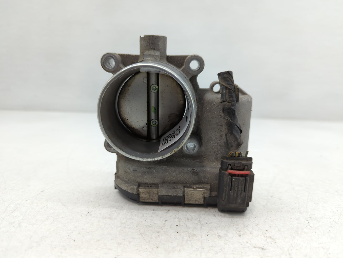 2014-2018 Ford Focus Throttle Body P/N:DS7E-9F991-BB Fits Fits 2014 2015 2016 2017 2018 2019 2020 2021 2022 OEM Used Auto Pa