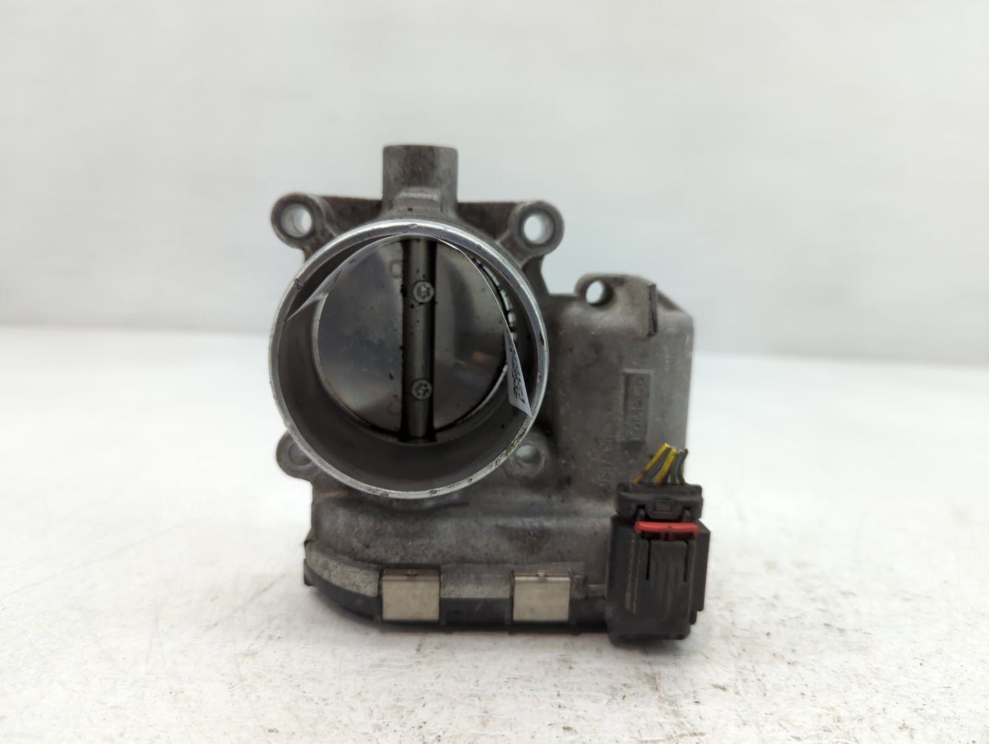 2014-2018 Ford Focus Throttle Body P/N:DS7E-9F991-BB Fits Fits 2014 2015 2016 2017 2018 2019 2020 2021 2022 OEM Used Auto Pa