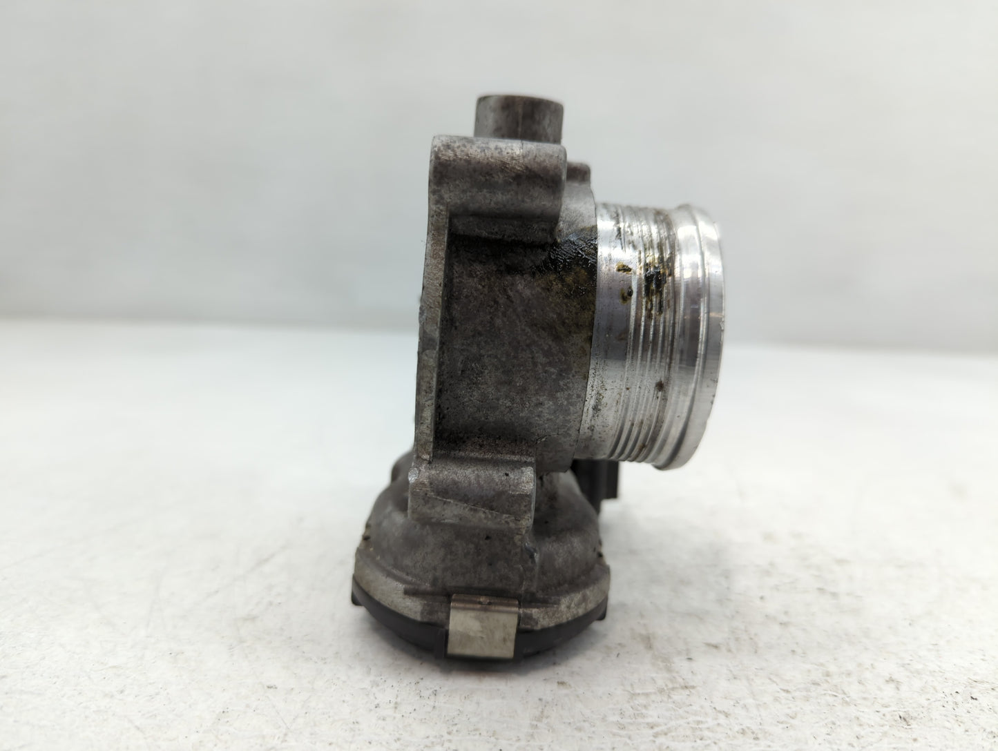 2014-2018 Ford Focus Throttle Body P/N:DS7E-9F991-BB Fits Fits 2014 2015 2016 2017 2018 2019 2020 2021 2022 OEM Used Auto Pa