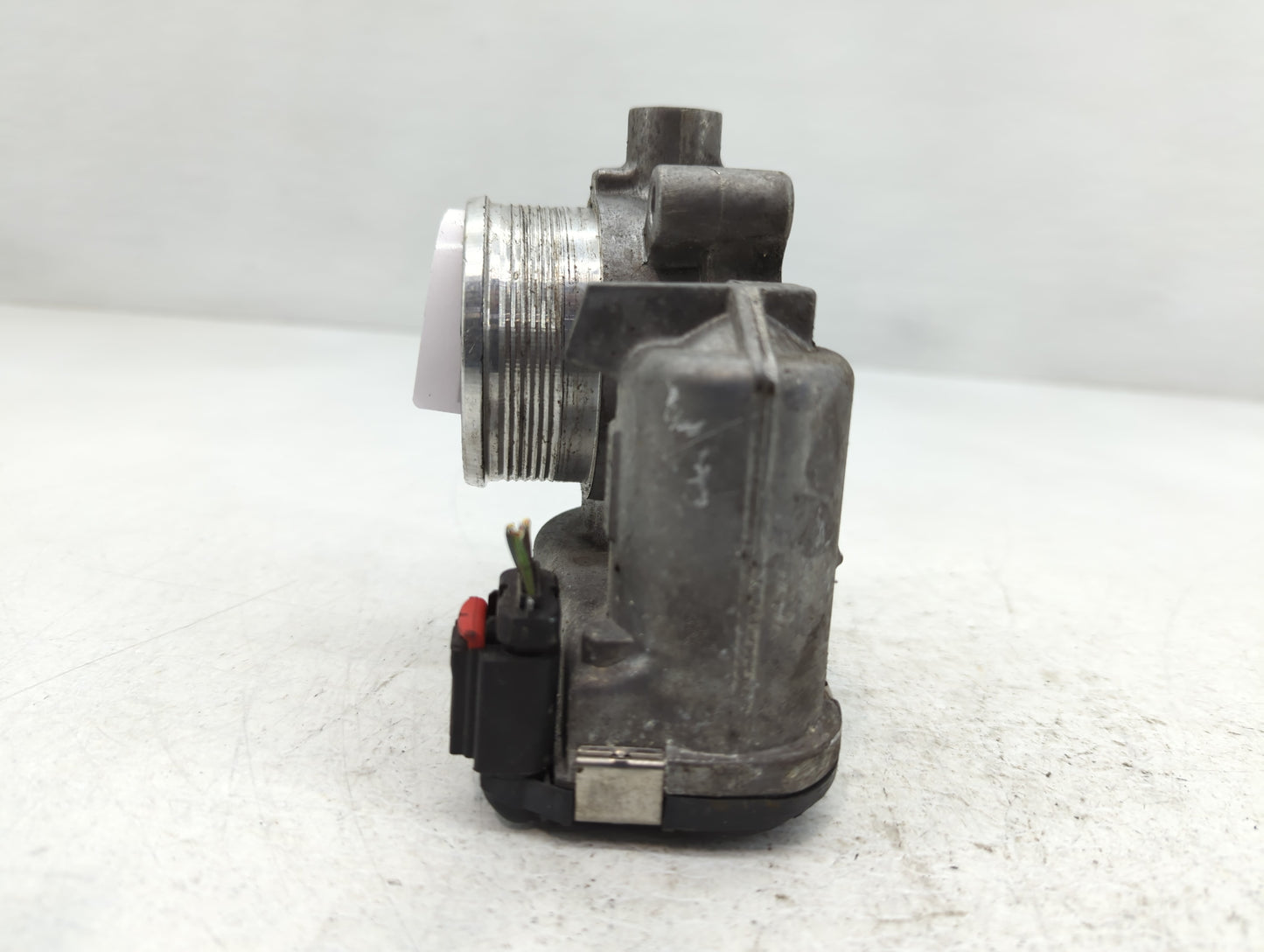 2014-2018 Ford Focus Throttle Body P/N:DS7E-9F991-BB Fits Fits 2014 2015 2016 2017 2018 2019 2020 2021 2022 OEM Used Auto Pa