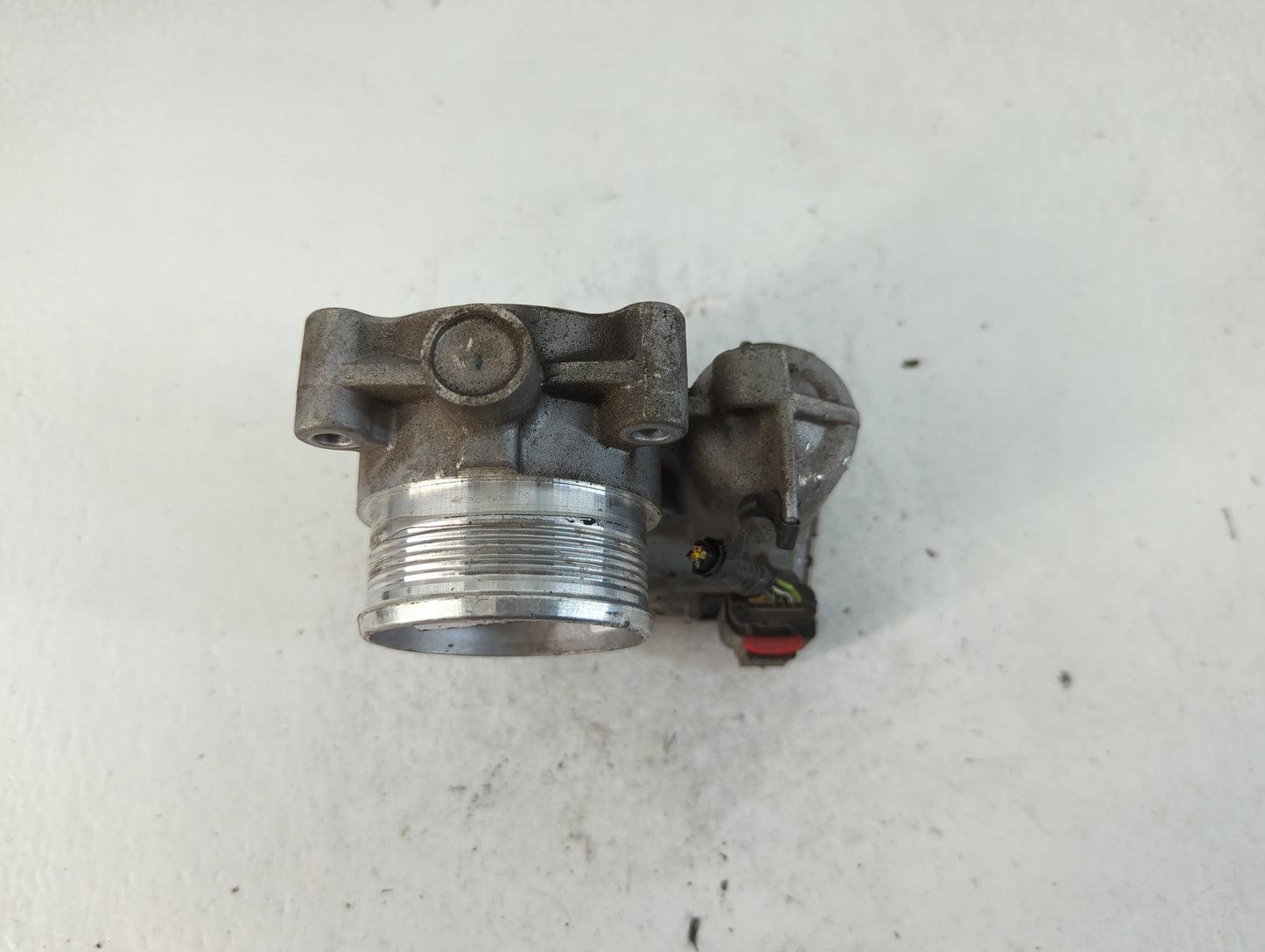 2014-2018 Ford Focus Throttle Body P/N:DS7E-9F991-BB Fits Fits 2014 2015 2016 2017 2018 2019 2020 2021 2022 OEM Used Auto Pa