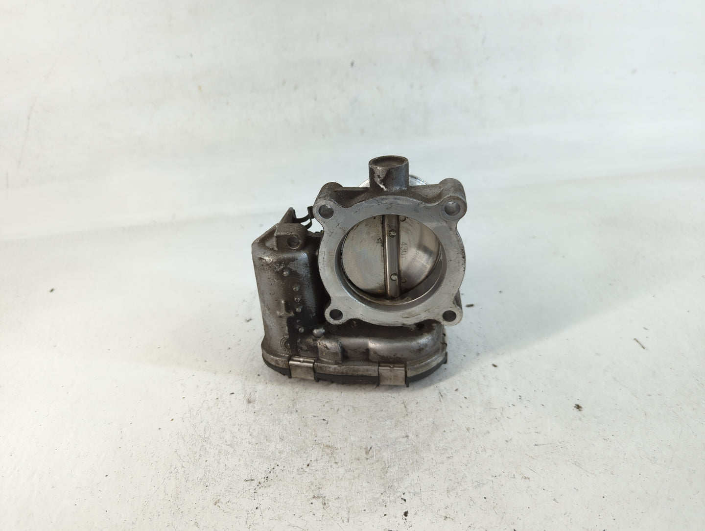 2014-2018 Ford Focus Throttle Body P/N:DS7E-9F991-BB Fits Fits 2014 2015 2016 2017 2018 2019 2020 2021 2022 OEM Used Auto Pa