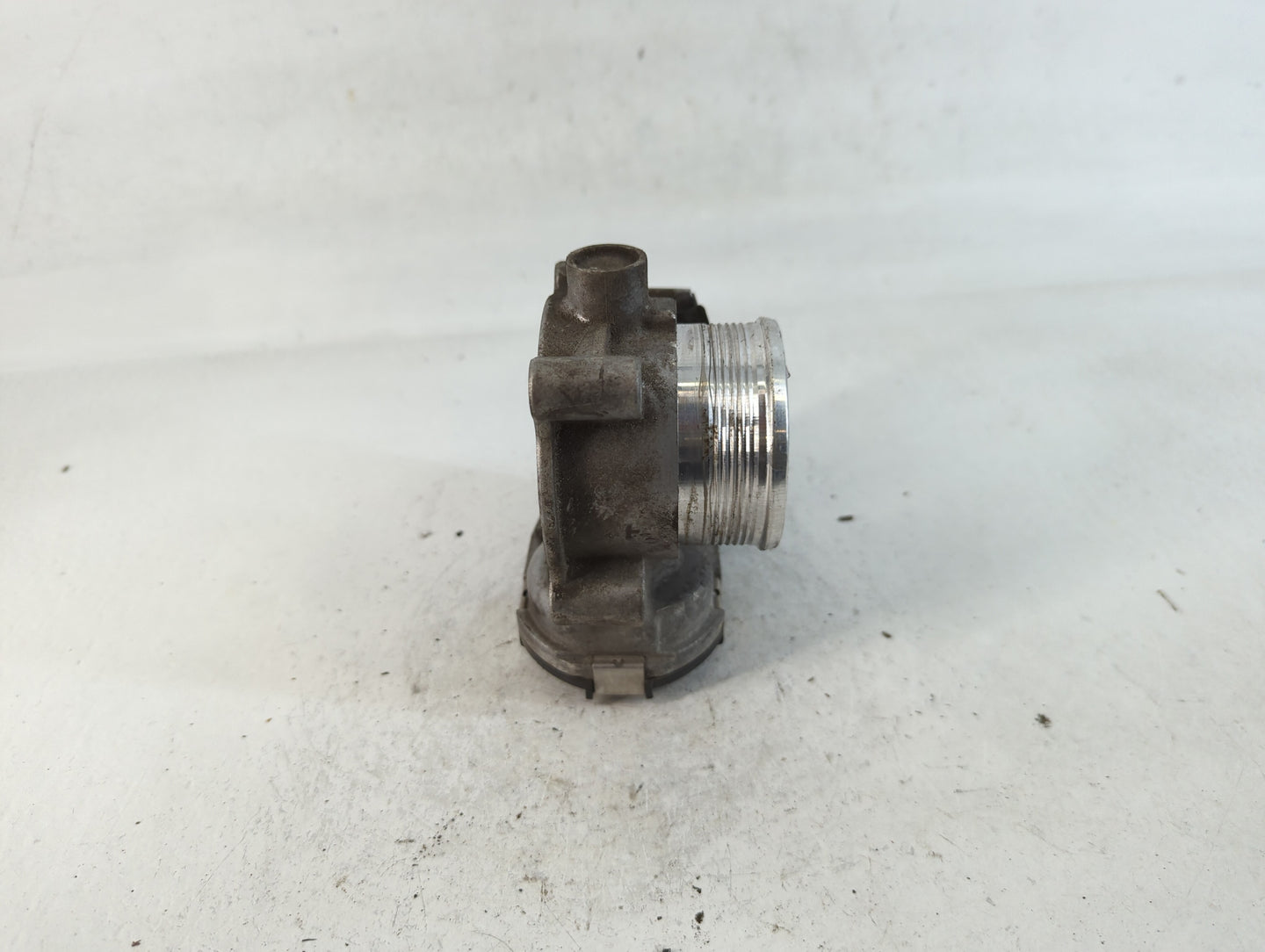 2014-2018 Ford Focus Throttle Body P/N:DS7E-9F991-BB Fits Fits 2014 2015 2016 2017 2018 2019 2020 2021 2022 OEM Used Auto Pa