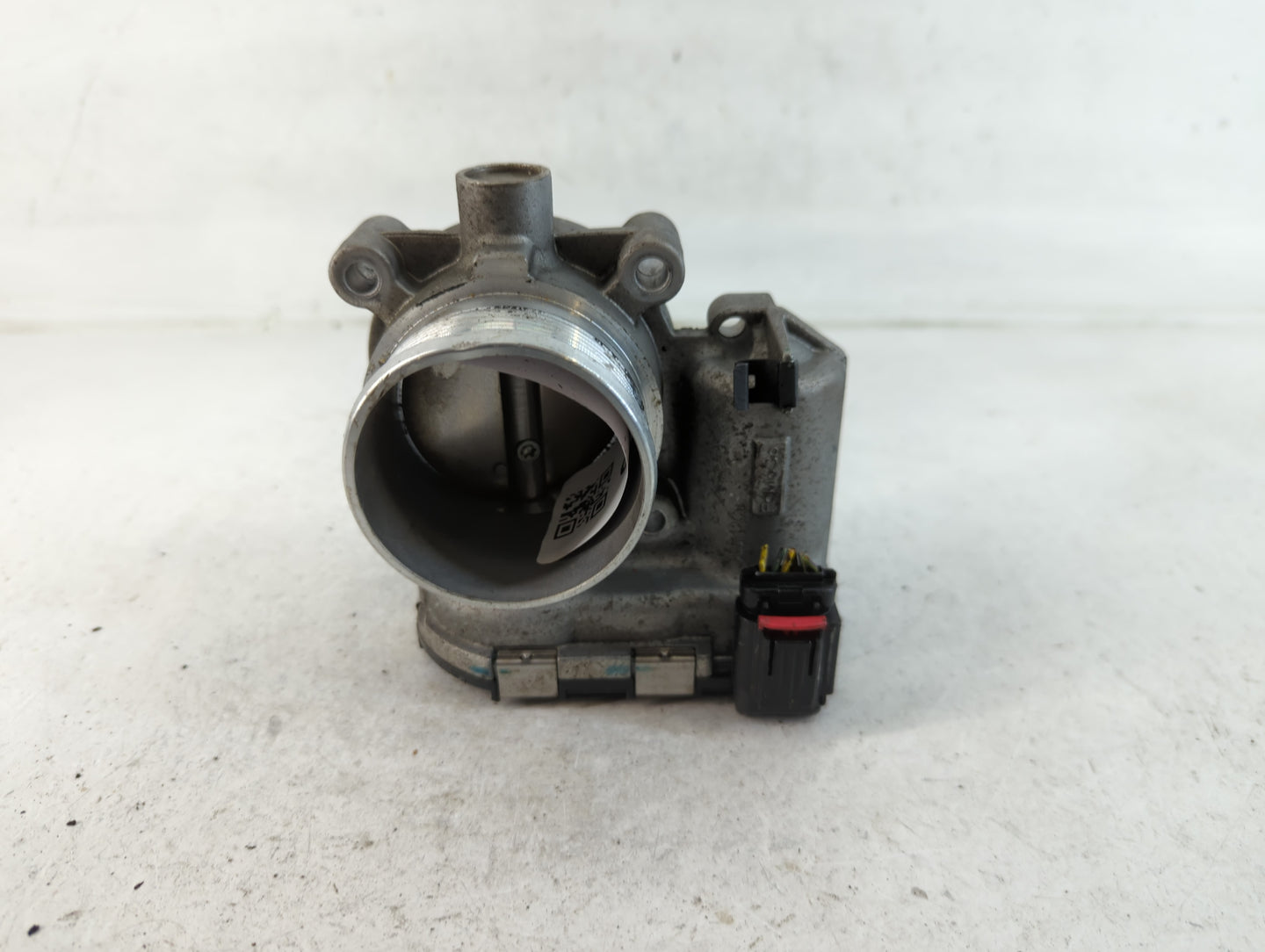 2014-2018 Ford Focus Throttle Body P/N:DS7E-9F991-BB Fits Fits 2014 2015 2016 2017 2018 2019 2020 2021 2022 OEM Used Auto Pa