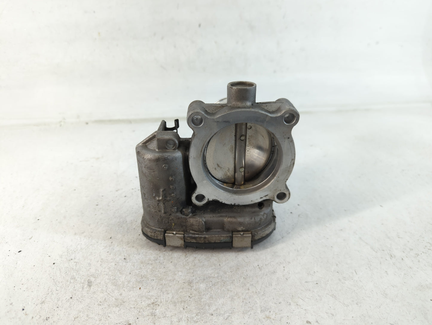 2014-2018 Ford Focus Throttle Body P/N:DS7E-9F991-BB Fits Fits 2014 2015 2016 2017 2018 2019 2020 2021 2022 OEM Used Auto Pa