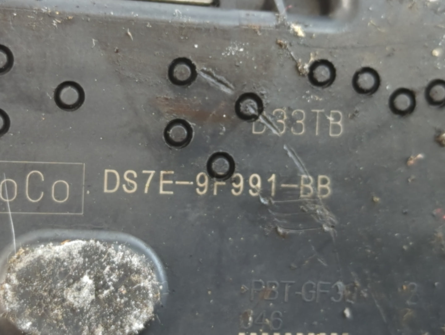 2014-2018 Ford Focus Throttle Body P/N:DS7E-9F991-BB Fits Fits 2014 2015 2016 2017 2018 2019 2020 2021 2022 OEM Used Auto Pa