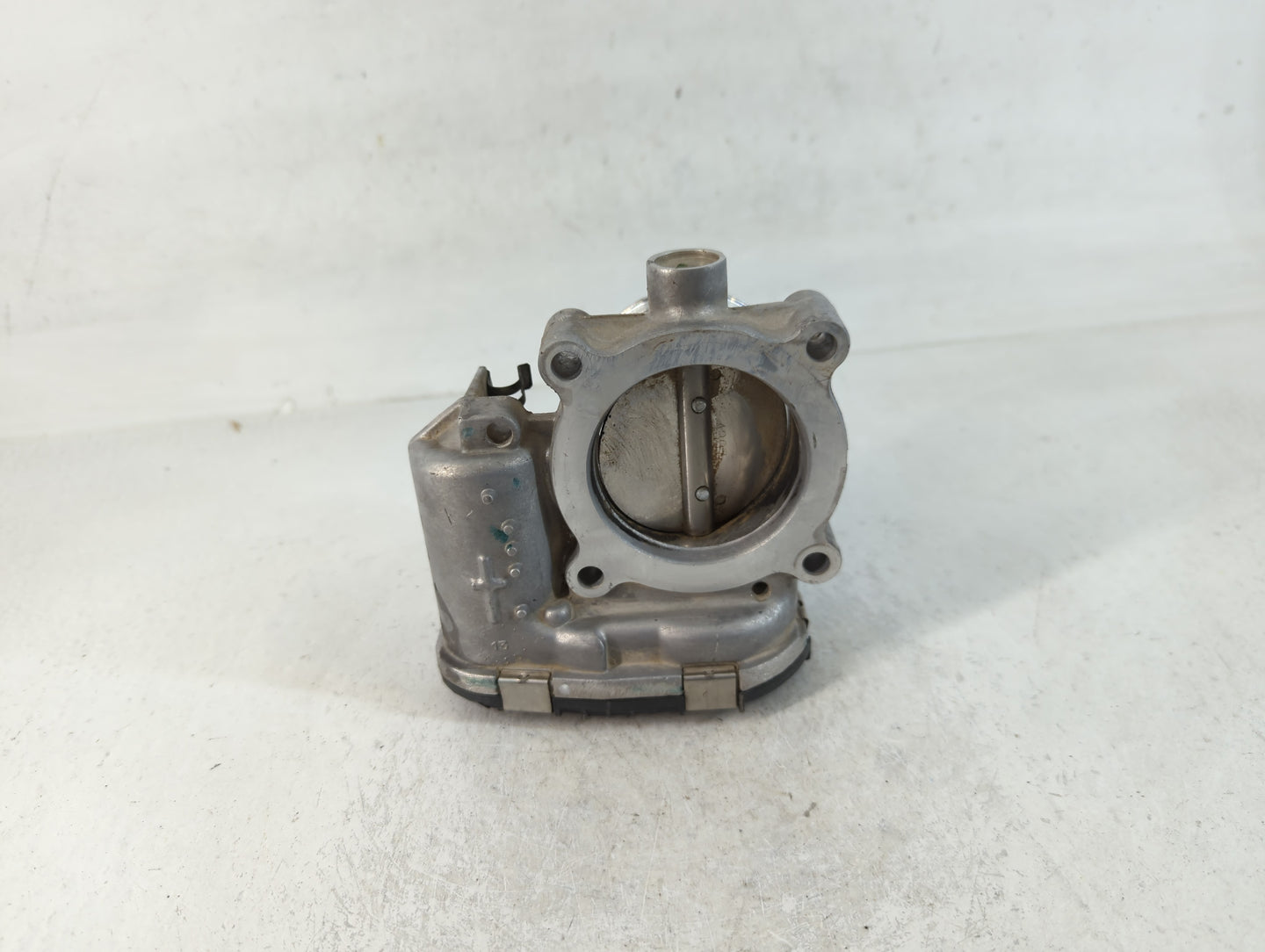 2014-2018 Ford Focus Throttle Body P/N:DS7E-9F991-BB Fits Fits 2014 2015 2016 2017 2018 2019 2020 2021 2022 OEM Used Auto Pa