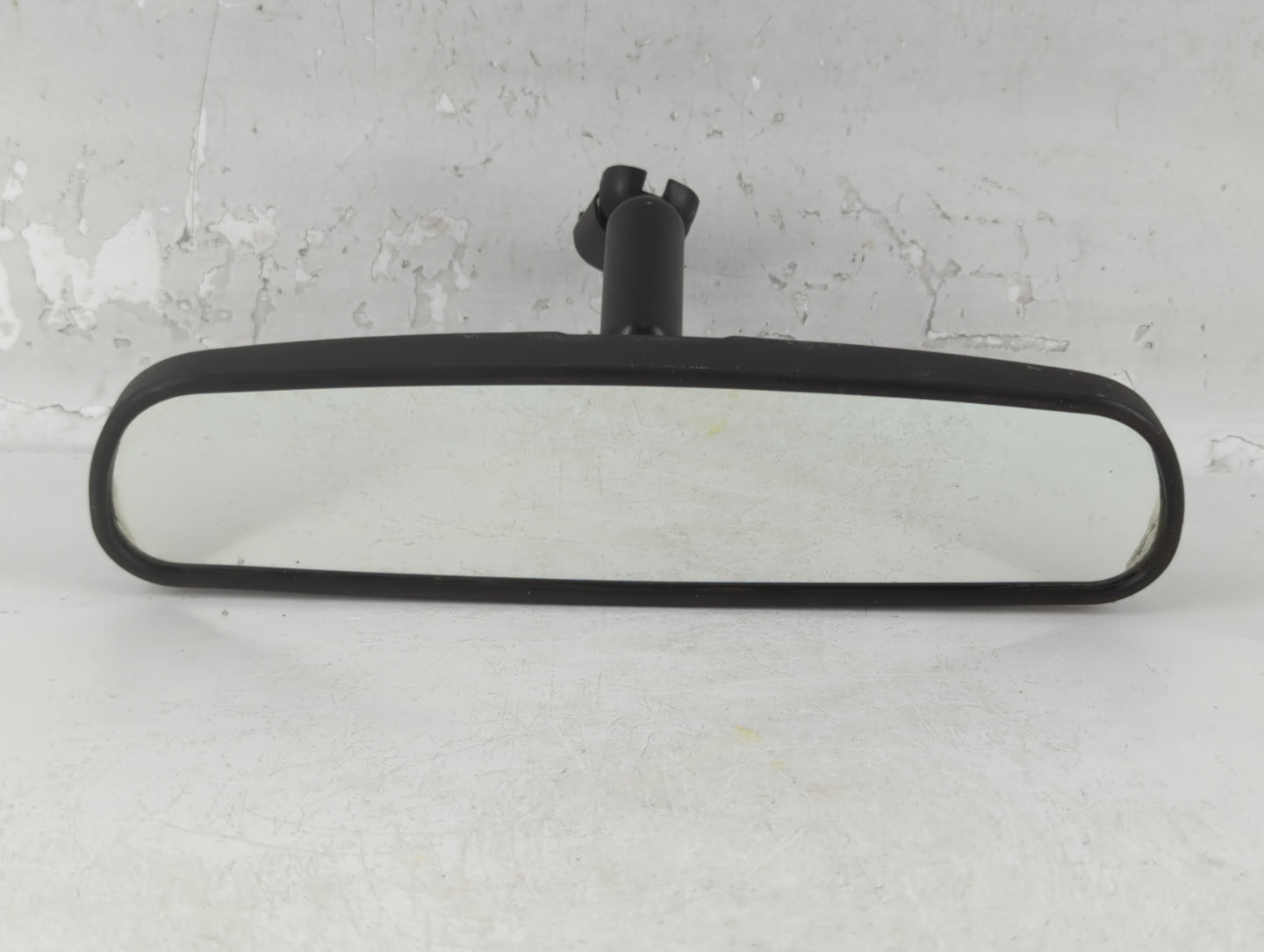 2010-2018 Ford Focus Interior Rear View Mirror Replacement OEM P/N:E8011681 Fits OEM Used Auto Parts - Oemusedautoparts1.com
