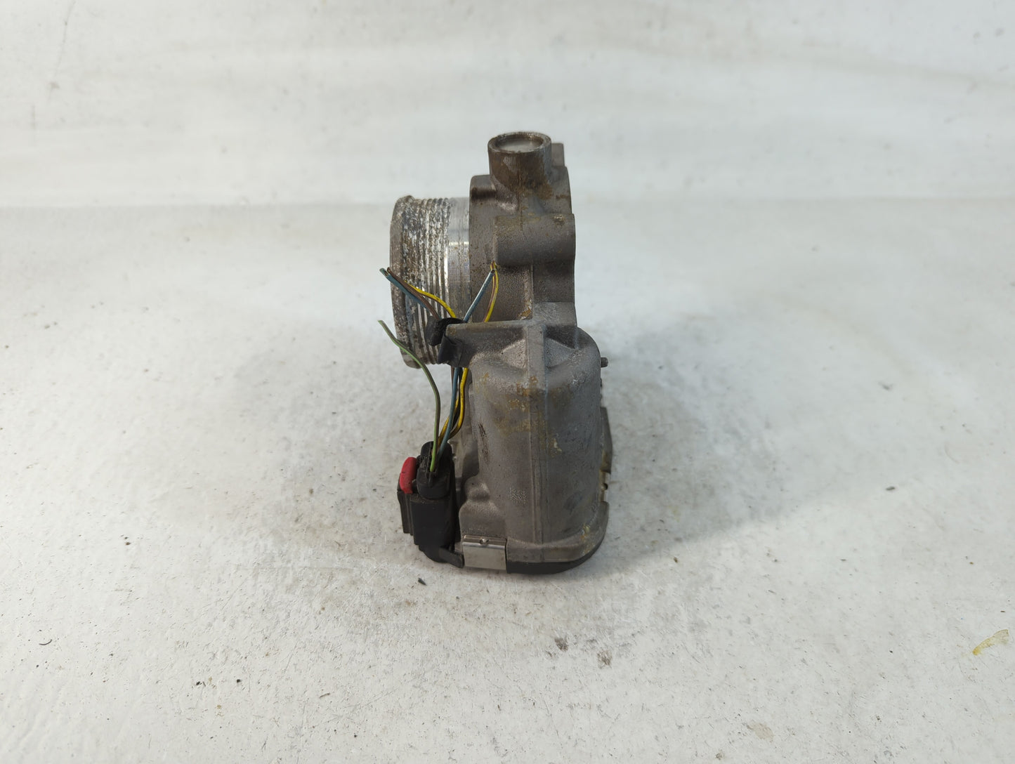 2014-2018 Ford Focus Throttle Body P/N:DS7E-9F991-BB Fits Fits 2014 2015 2016 2017 2018 2019 2020 2021 2022 OEM Used Auto Pa