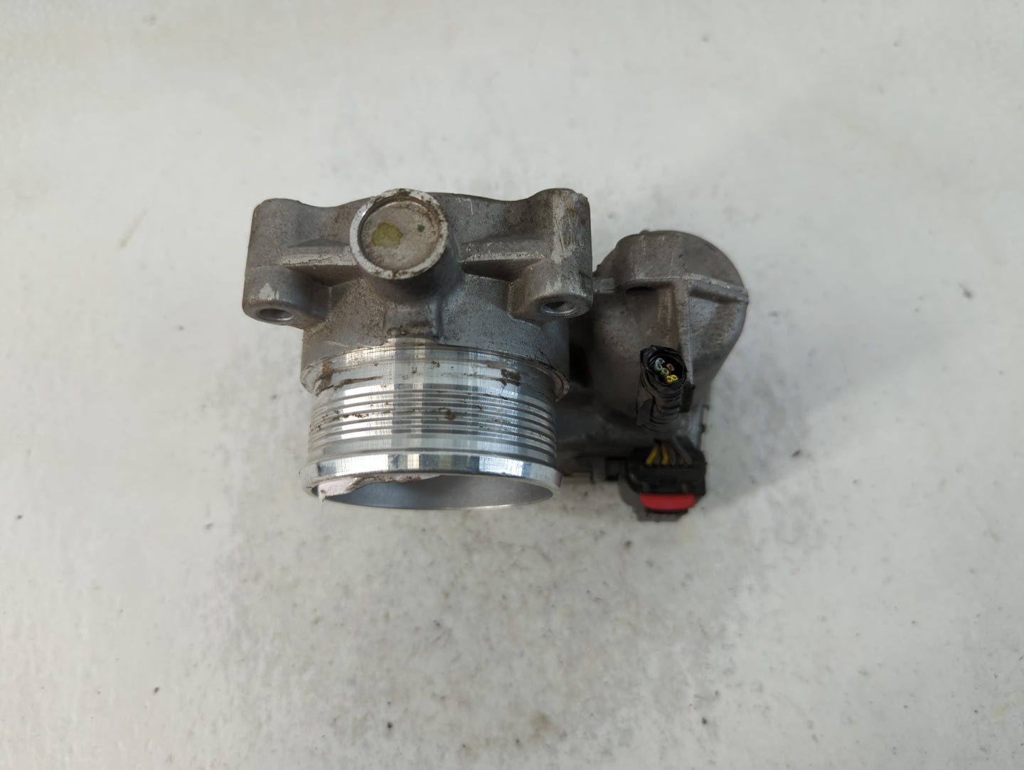 2014-2018 Ford Focus Throttle Body P/N:DS7E-9F991-BB Fits Fits 2014 2015 2016 2017 2018 2019 2020 2021 2022 OEM Used Auto Pa