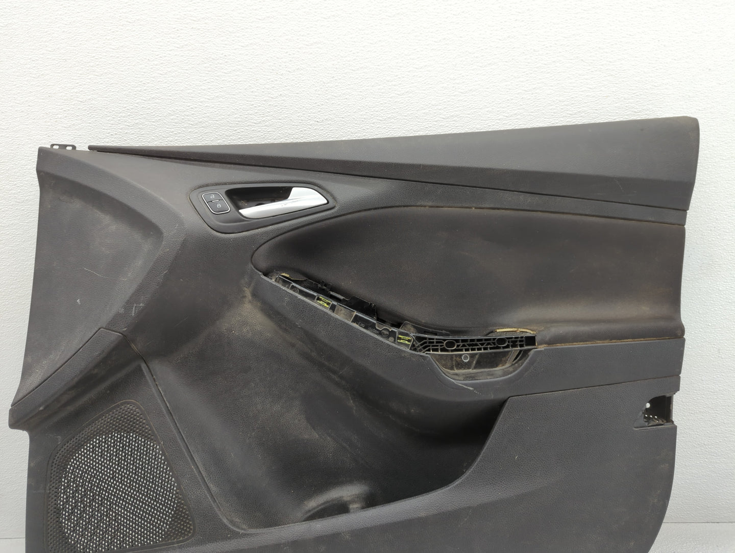 2015-2018 Ford Focus Passenger Front Door Oem Black - Oemusedautoparts1.com