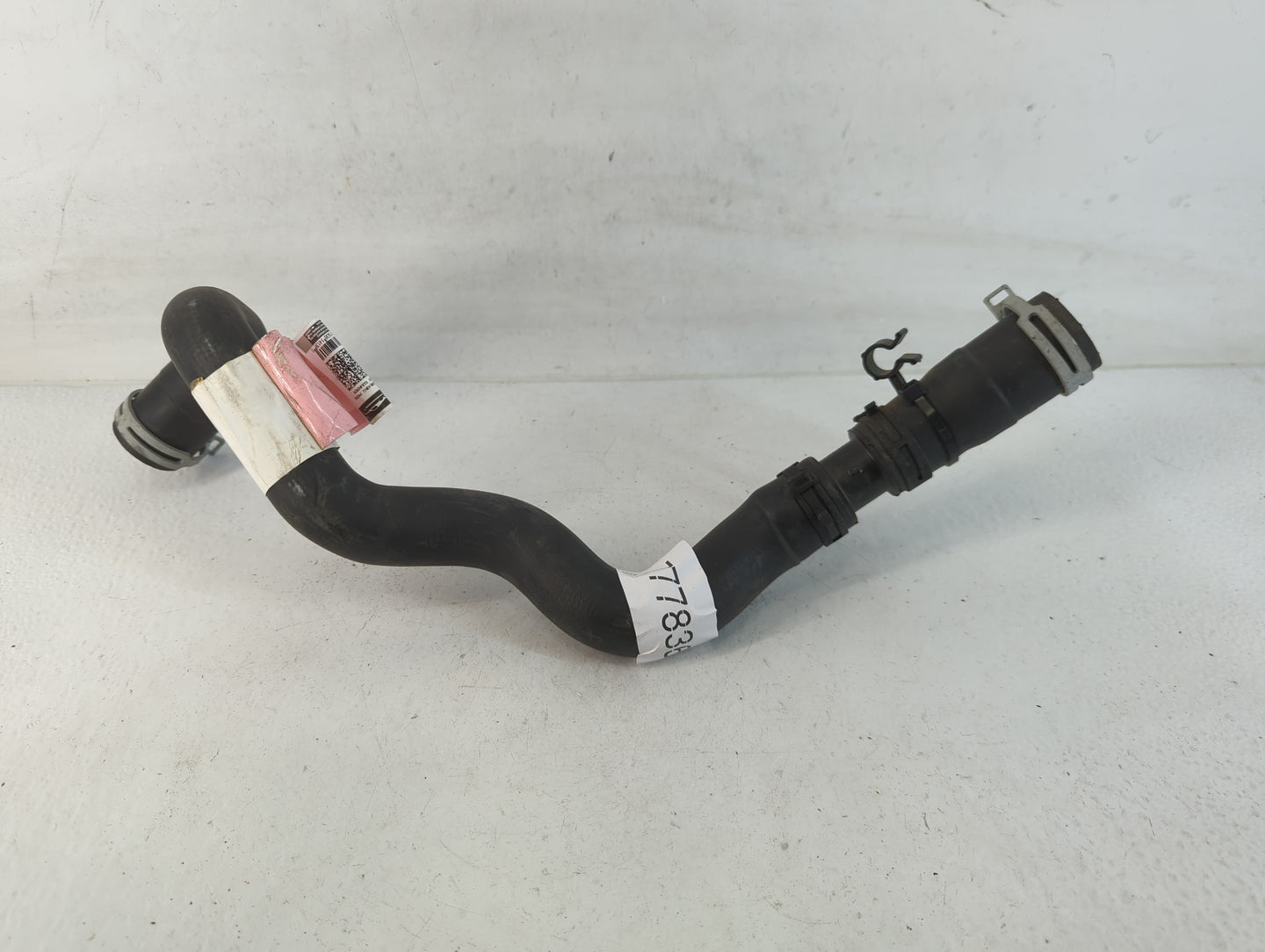 2016-2018 Ford Focus Upper Radiator Hose - Oemusedautoparts1.com