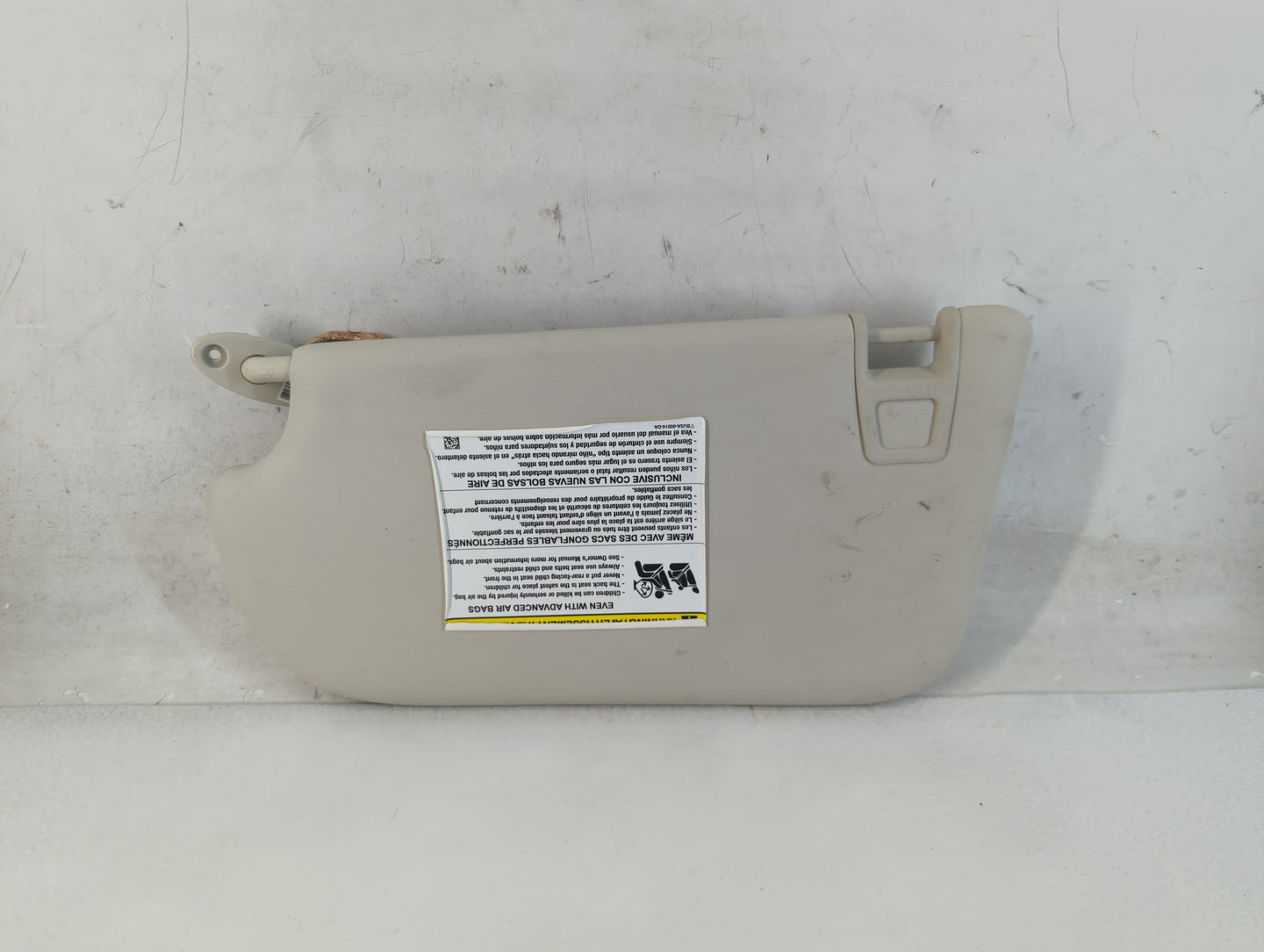 2013-2018 Ford Focus Sun Visor Shade Replacement Passenger Right Mirror Fits Fits 2013 2014 2015 2016 2017 2018 OEM Used Aut