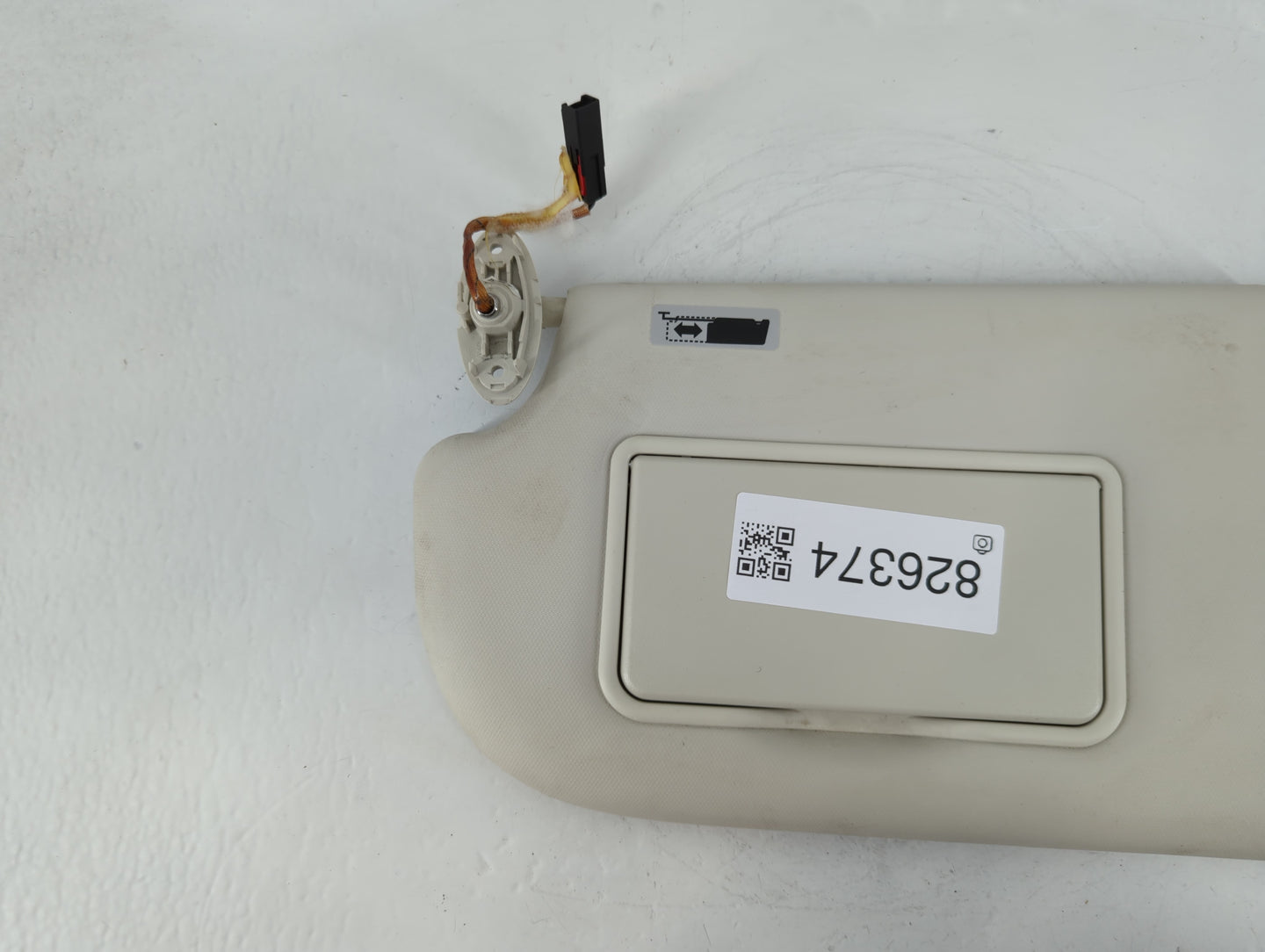 2013-2018 Ford Focus Sun Visor Shade Replacement Driver Left Mirror Fits Fits 2013 2014 2015 2016 2017 2018 OEM Used Auto Pa