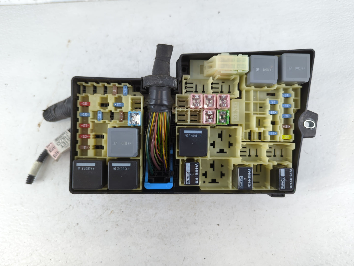 2016 Ford Focus Fusebox Fuse Box Panel Relay Module P/N:E02345500 AV6T-14A067-AD Fits OEM Used Auto Parts - Oemusedautoparts