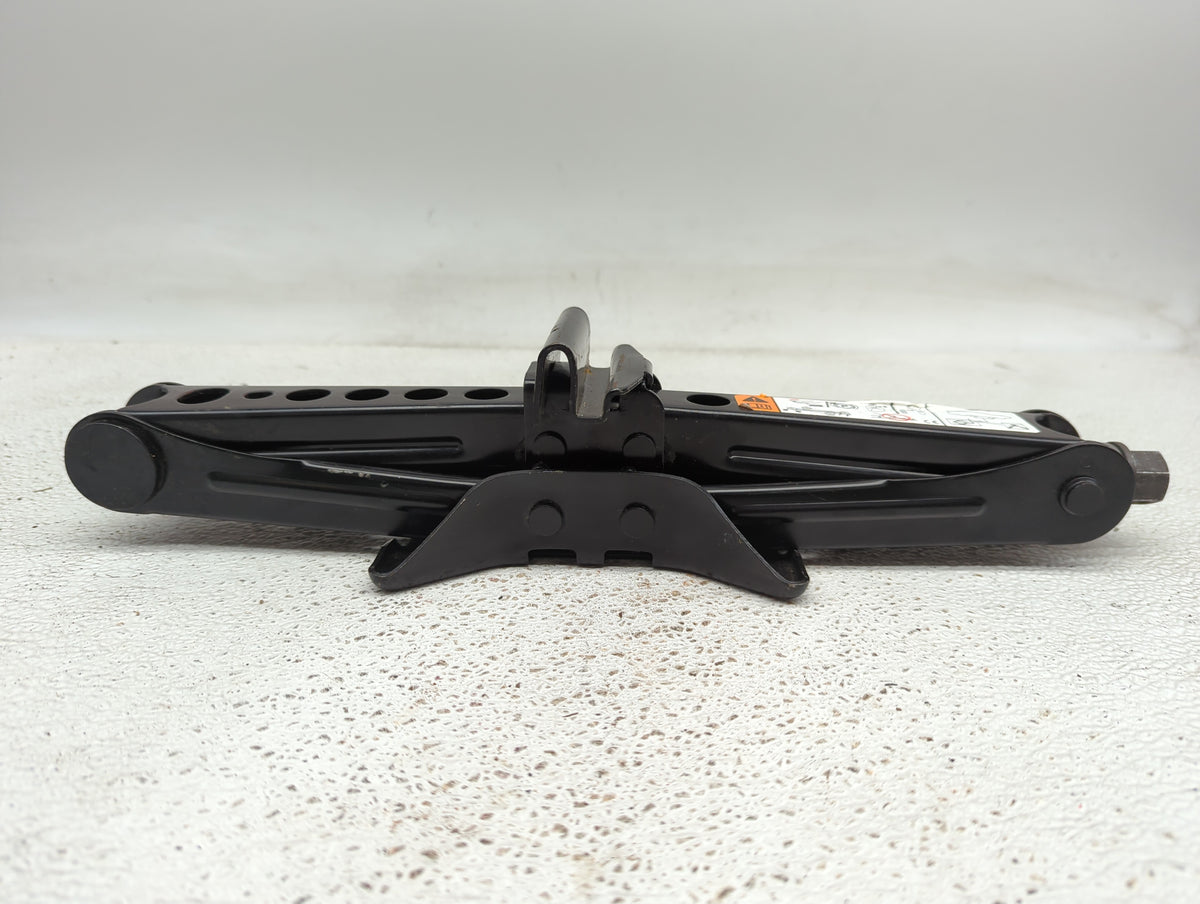 Ford Focus Spare Scissor Car Jack 880574 - Oemusedautoparts1.com