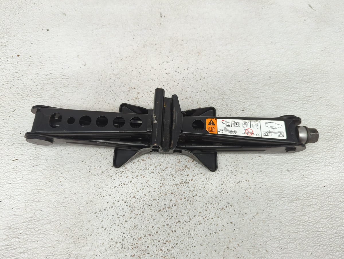 Ford Focus Spare Scissor Car Jack 880574 - Oemusedautoparts1.com
