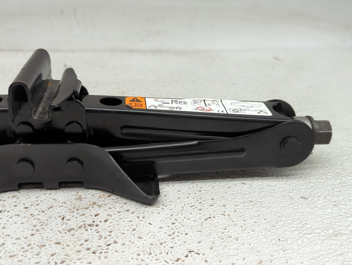 Ford Focus Spare Scissor Car Jack 880574 - Oemusedautoparts1.com