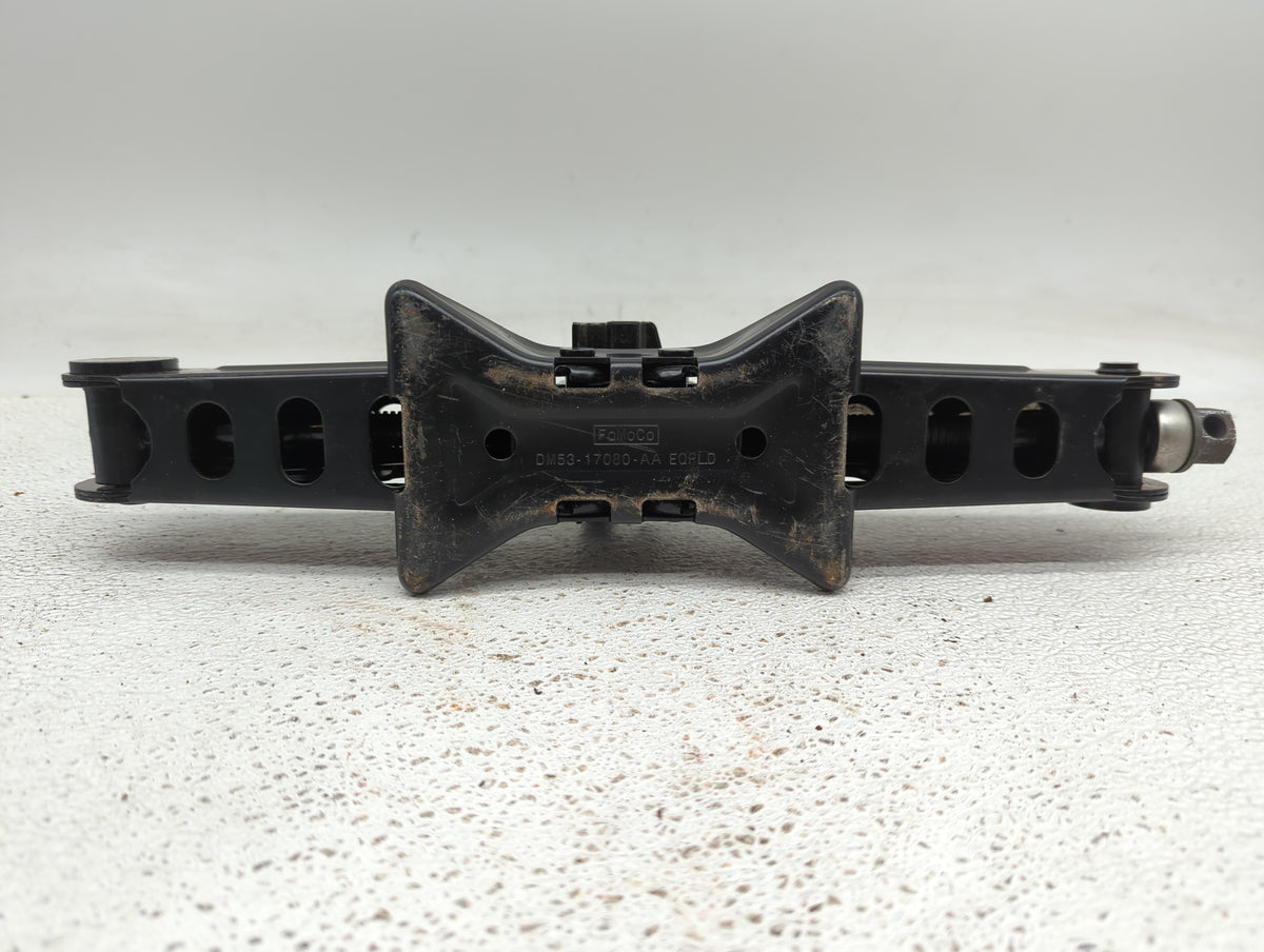 Ford Focus Spare Scissor Car Jack 880574 - Oemusedautoparts1.com
