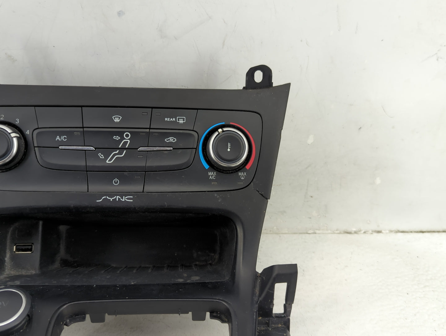 2015-2018 Ford Focus Climate Control Module Temperature AC/Heater Replacement Fits Fits 2015 2016 2017 2018 OEM Used Auto Pa