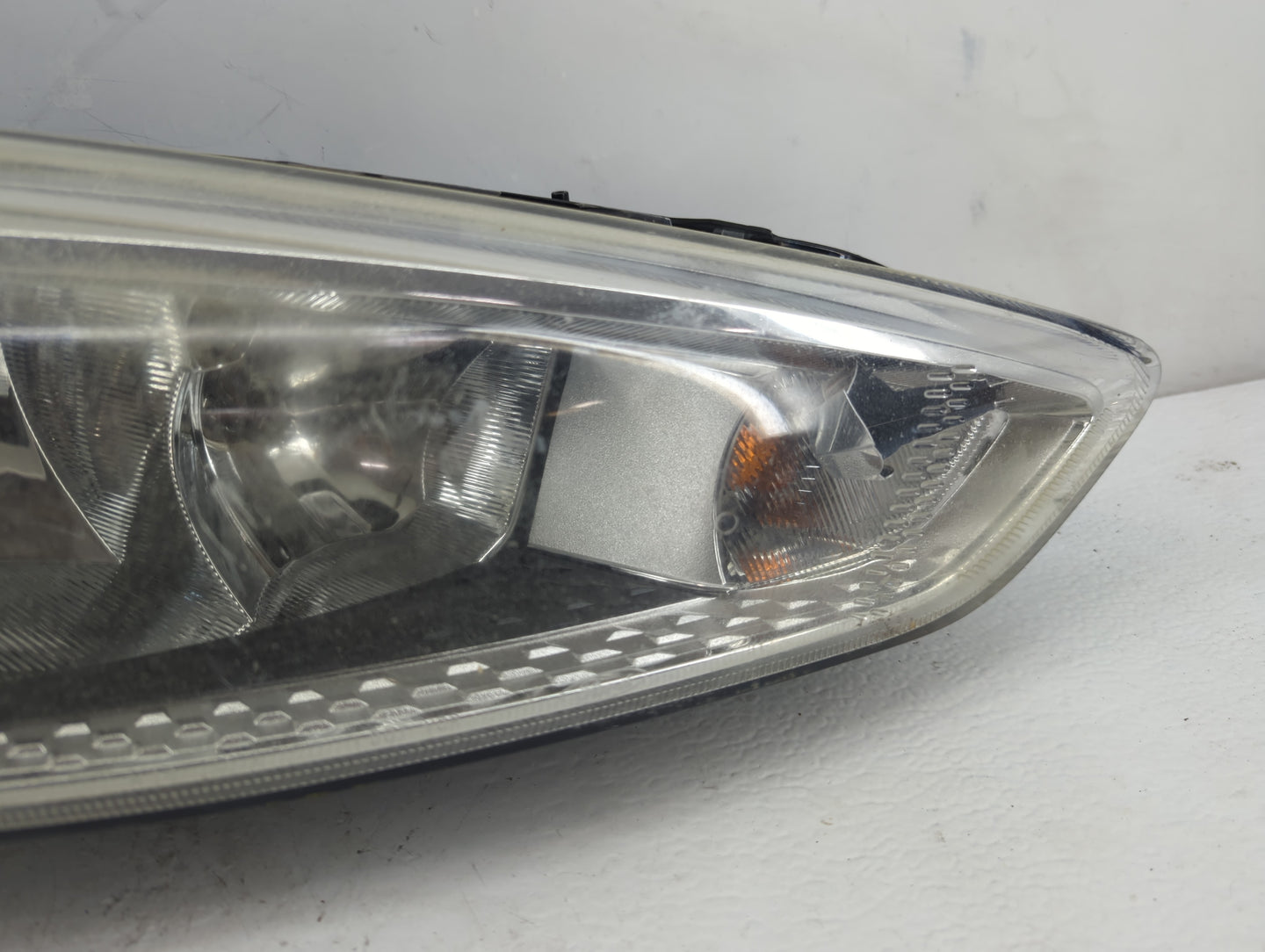 2016 Ford Focus Passenger Right Oem Head Light Headlight Lamp - Oemusedautoparts1.com