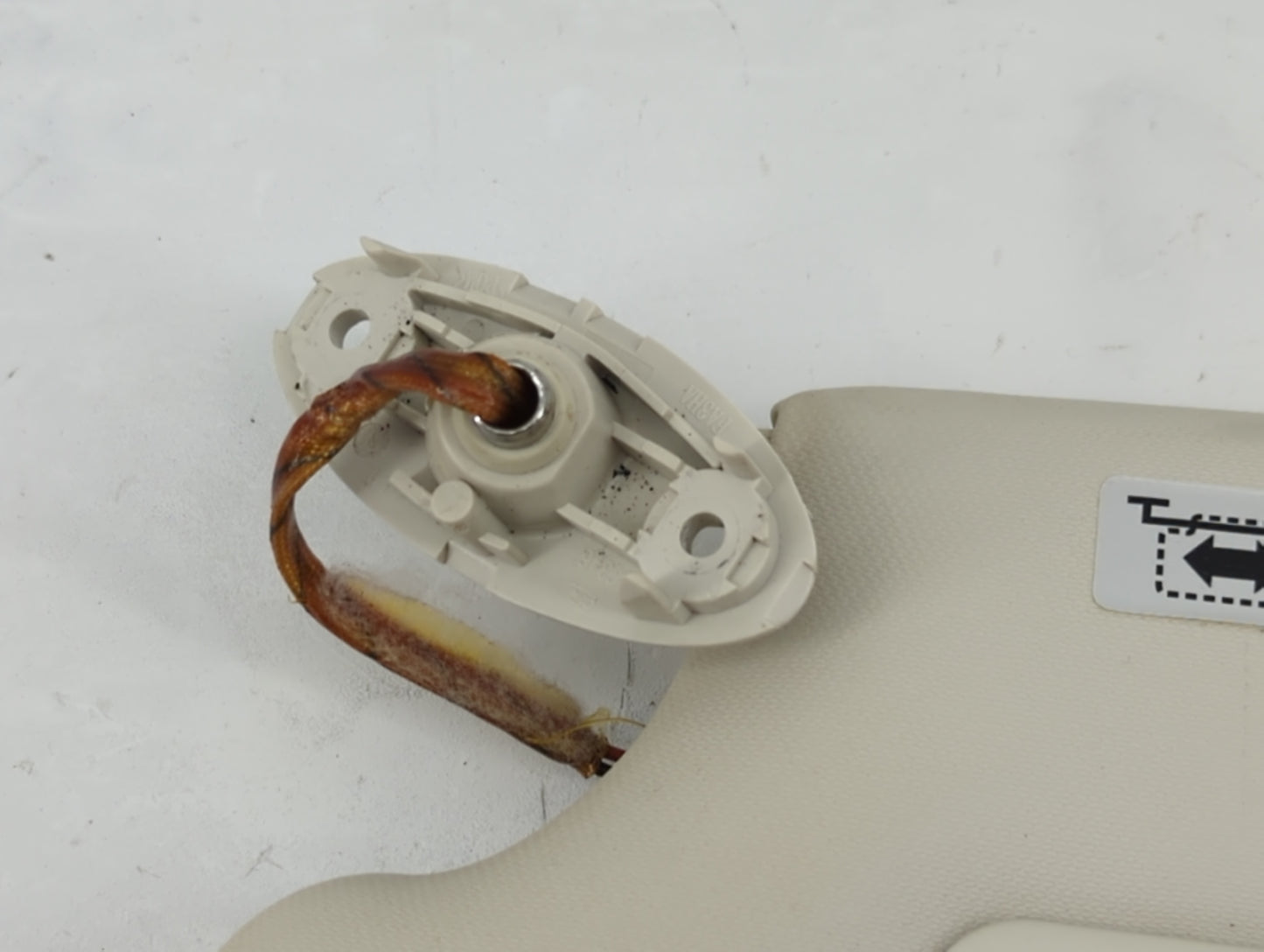 2013-2018 Ford Focus Sun Visor Shade Replacement Driver Left Mirror Fits Fits 2013 2014 2015 2016 2017 2018 OEM Used Auto Pa