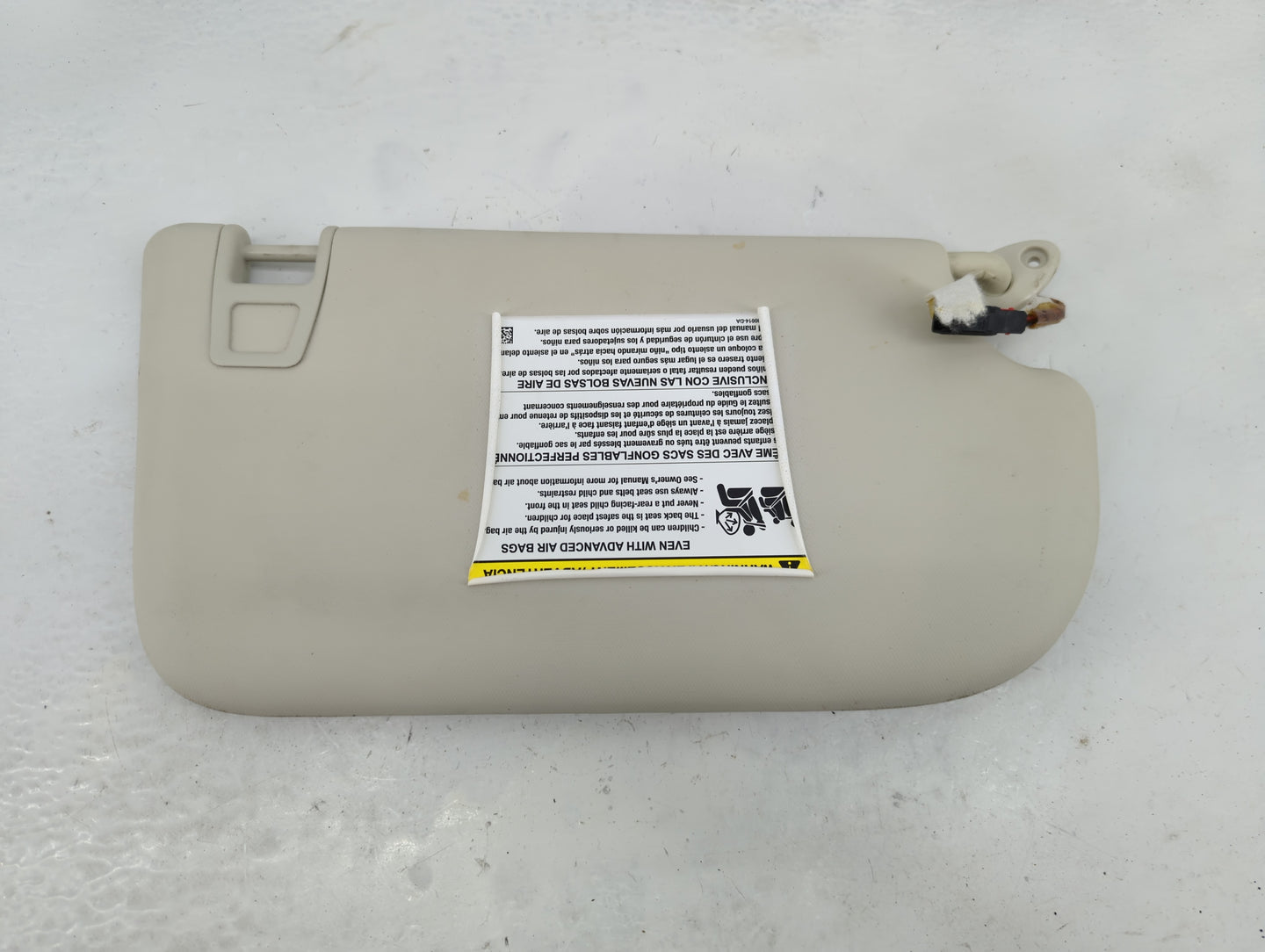 2013-2018 Ford Focus Sun Visor Shade Replacement Driver Left Mirror Fits Fits 2013 2014 2015 2016 2017 2018 OEM Used Auto Pa