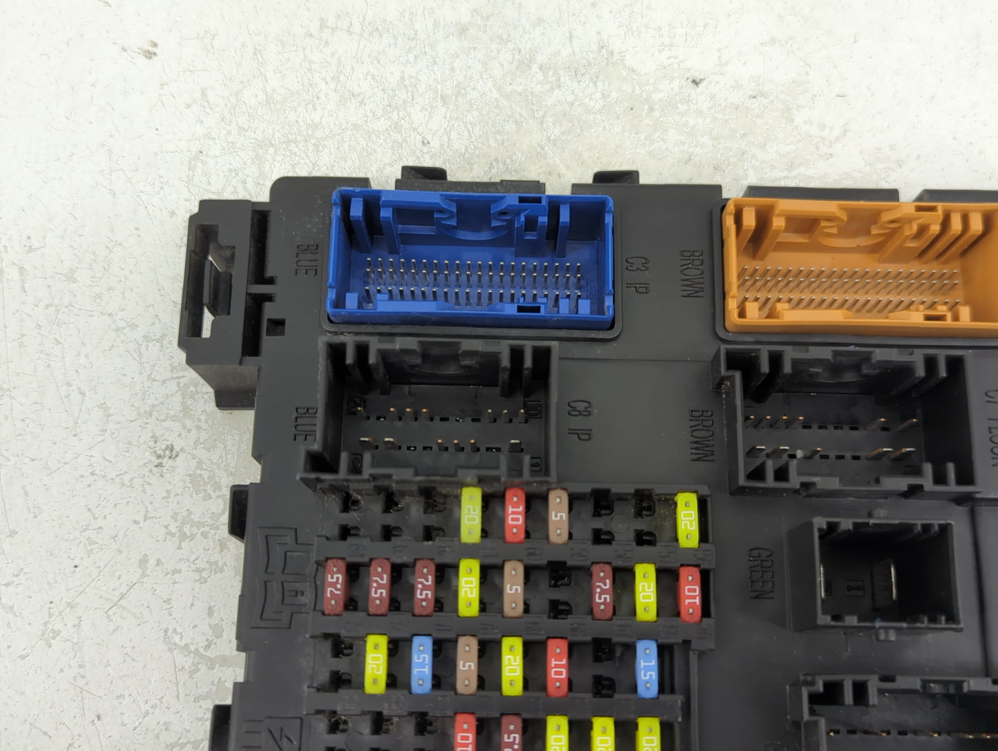 2016-2016 Ford Focus Body Control Module Bcm Inner Cabin Fuse Box - Oemusedautoparts1.com