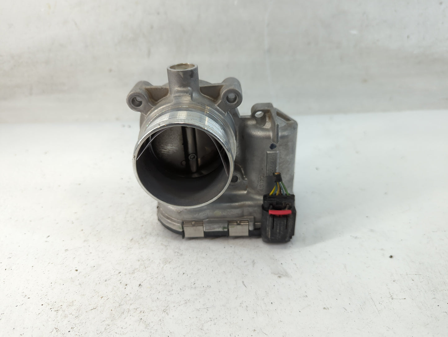 2014-2018 Ford Focus Throttle Body P/N:DS7E-9F991-BB Fits Fits 2014 2015 2016 2017 2018 2019 2020 2021 2022 OEM Used Auto Pa