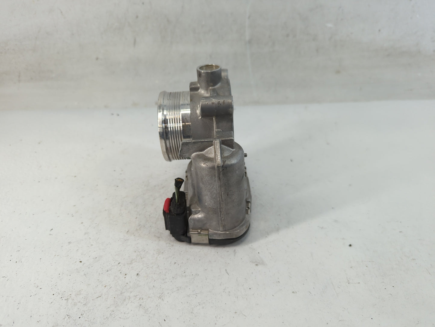2014-2018 Ford Focus Throttle Body P/N:DS7E-9F991-BB Fits Fits 2014 2015 2016 2017 2018 2019 2020 2021 2022 OEM Used Auto Pa