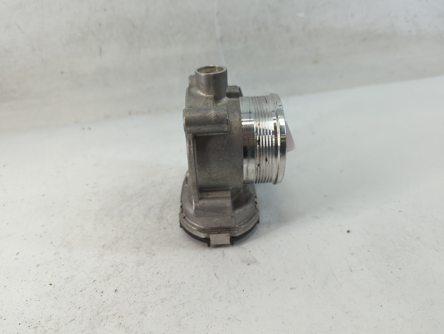 2014-2018 Ford Focus Throttle Body P/N:DS7E-9F991-BB Fits Fits 2014 2015 2016 2017 2018 2019 2020 2021 2022 OEM Used Auto Pa